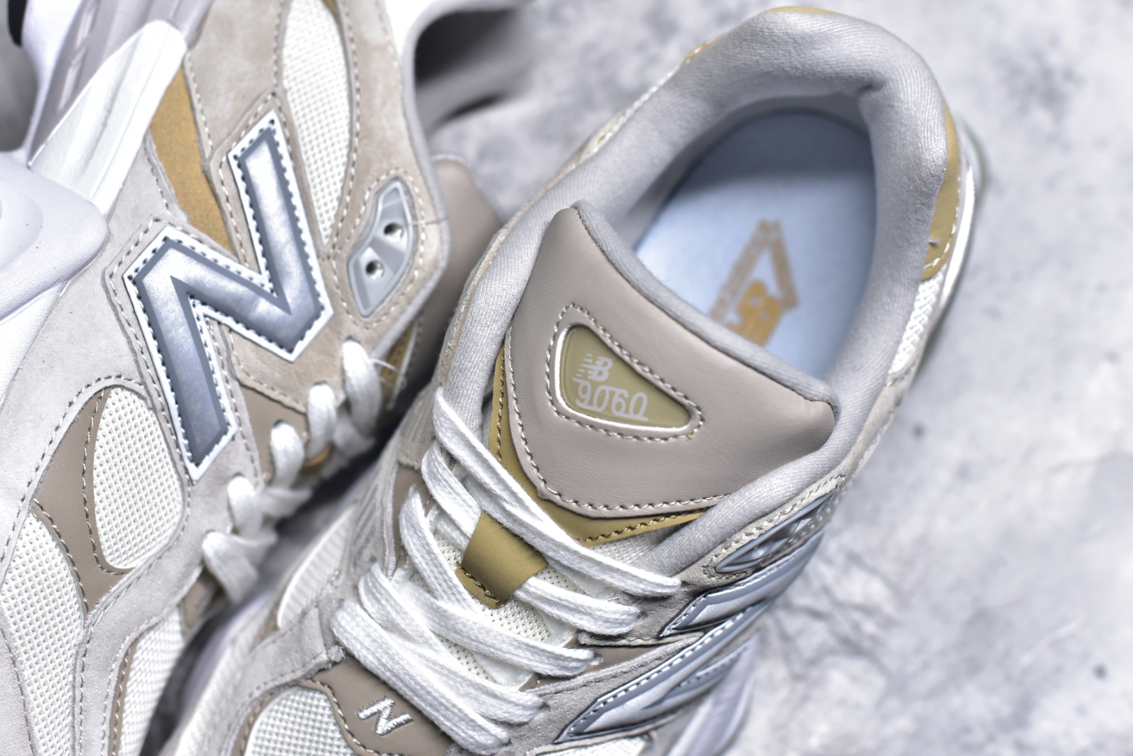 图片[9]-#NB 新百伦 New Balance NB9060小象蹄男女款9060舒适百搭老爹鞋。全新 9060 款式将经典风格与现代设计融合到日常多功能性中。 9060 重新诠释了源自经典 99X 型号的熟悉元素，其灵感来自于 Y2K 时代的未来主义和美学。 鞋面在990 的基础中进行了扩展和使用，以提供可见的运动感，中底采用 ABZORB 和 SBS 熟悉的缓震平台以提供舒适感。 类型：男女鞋 尺码：36-45含半码-选品中心