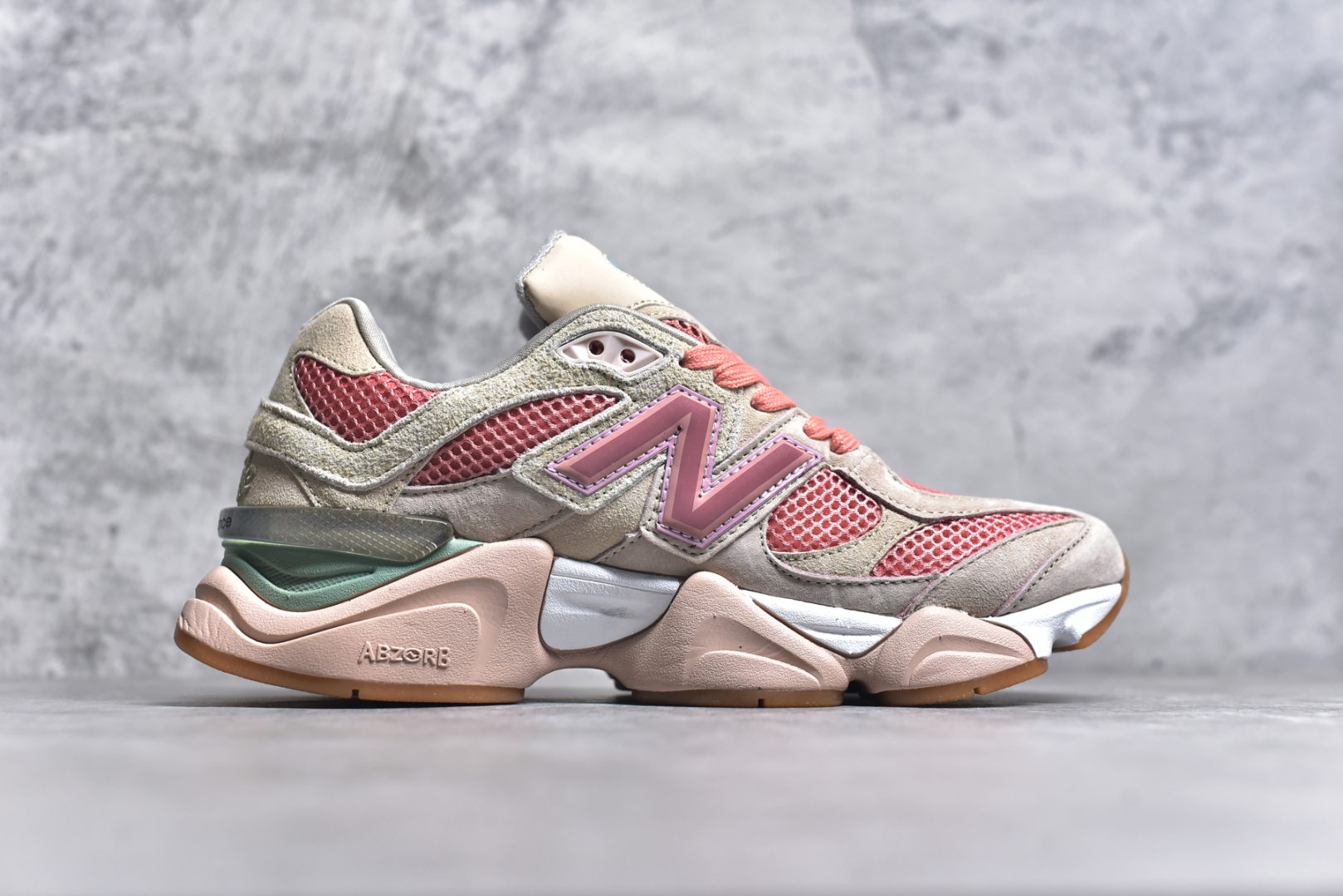 图片[3]-#NB 新百伦 New Balance NB9060小象蹄男女款9060舒适百搭老爹鞋。全新 9060 款式将经典风格与现代设计融合到日常多功能性中。 9060 重新诠释了源自经典 99X 型号的熟悉元素，其灵感来自于 Y2K 时代的未来主义和美学。 鞋面在990 的基础中进行了扩展和使用，以提供可见的运动感，中底采用 ABZORB 和 SBS 熟悉的缓震平台以提供舒适感。 类型：男女鞋 尺码：36-45含半码-选品中心