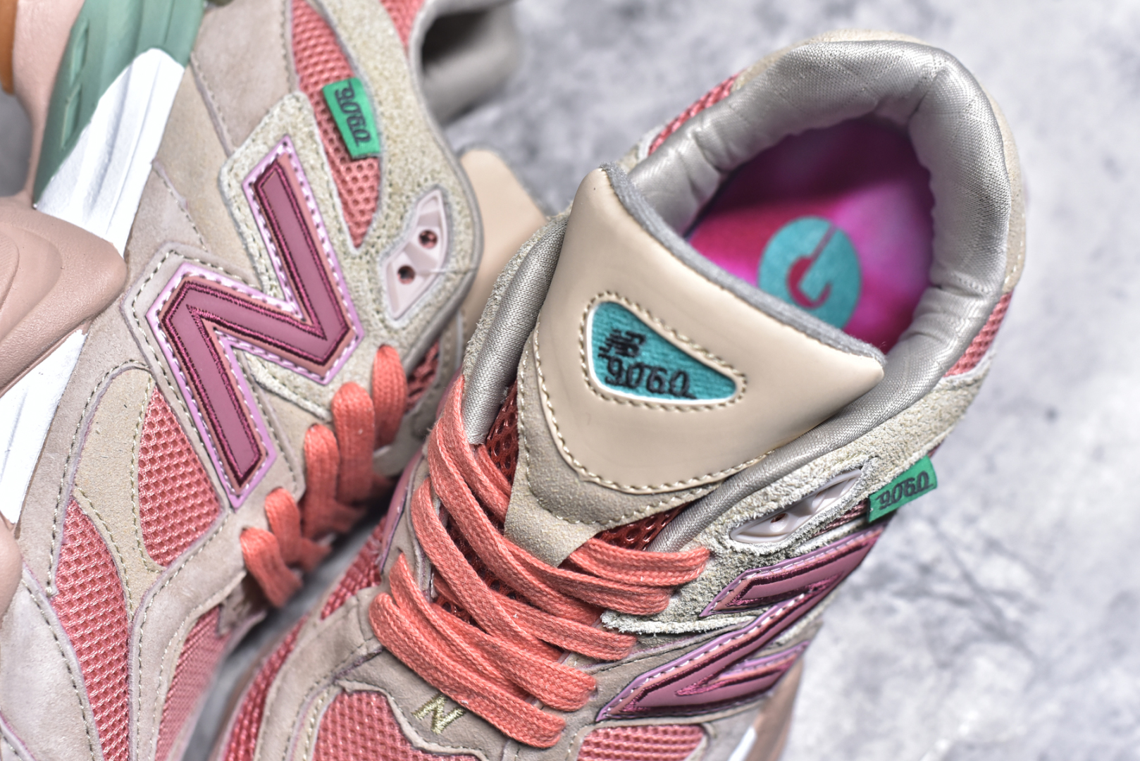 图片[9]-#NB 新百伦 New Balance NB9060小象蹄男女款9060舒适百搭老爹鞋。全新 9060 款式将经典风格与现代设计融合到日常多功能性中。 9060 重新诠释了源自经典 99X 型号的熟悉元素，其灵感来自于 Y2K 时代的未来主义和美学。 鞋面在990 的基础中进行了扩展和使用，以提供可见的运动感，中底采用 ABZORB 和 SBS 熟悉的缓震平台以提供舒适感。 类型：男女鞋 尺码：36-45含半码-选品中心