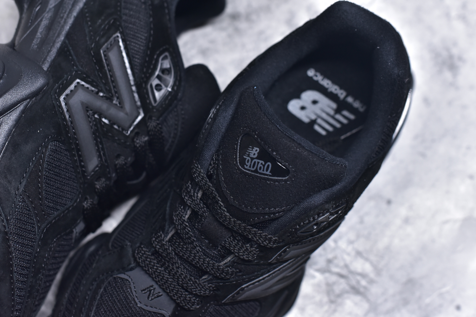 图片[9]-#NB 新百伦 New Balance NB9060小象蹄男女款9060舒适百搭老爹鞋。全新 9060 款式将经典风格与现代设计融合到日常多功能性中。 9060 重新诠释了源自经典 99X 型号的熟悉元素，其灵感来自于 Y2K 时代的未来主义和美学。 鞋面在990 的基础中进行了扩展和使用，以提供可见的运动感，中底采用 ABZORB 和 SBS 熟悉的缓震平台以提供舒适感。 类型：男女鞋 尺码：36-45含半码-选品中心