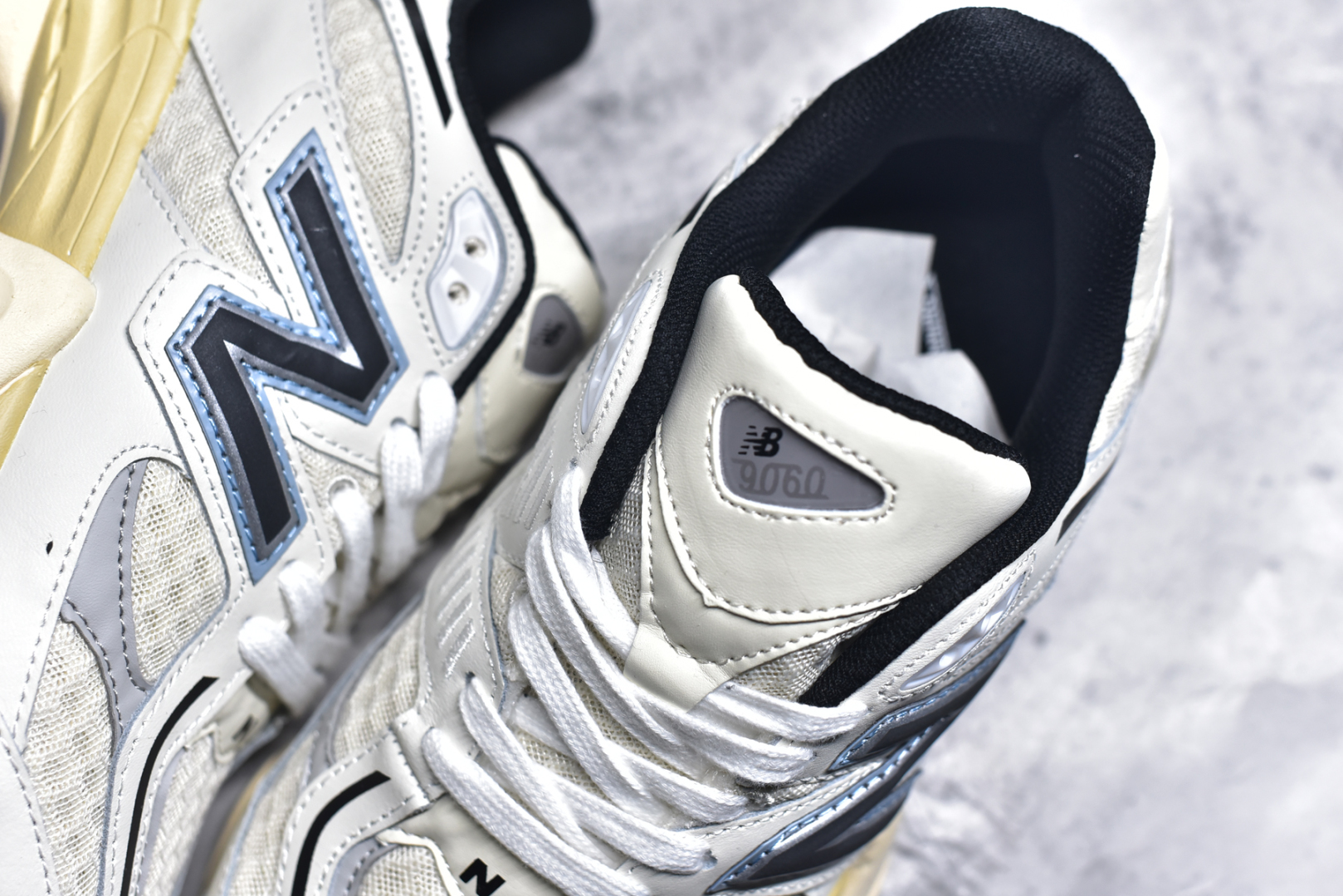 图片[9]-#NB 新百伦 New Balance NB9060小象蹄男女款9060舒适百搭老爹鞋。全新 9060 款式将经典风格与现代设计融合到日常多功能性中。 9060 重新诠释了源自经典 99X 型号的熟悉元素，其灵感来自于 Y2K 时代的未来主义和美学。 鞋面在990 的基础中进行了扩展和使用，以提供可见的运动感，中底采用 ABZORB 和 SBS 熟悉的缓震平台以提供舒适感。 类型：男女鞋 尺码：36-45含半码-选品中心