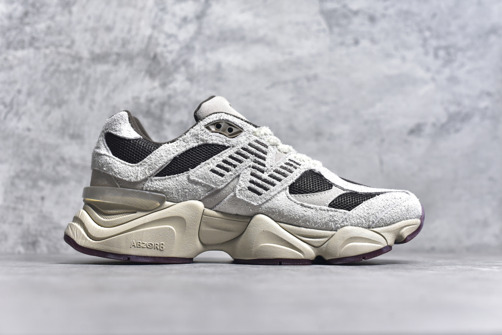 图片[3]-#NB 新百伦 New Balance NB9060小象蹄男女款9060舒适百搭老爹鞋。全新 9060 款式将经典风格与现代设计融合到日常多功能性中。 9060 重新诠释了源自经典 99X 型号的熟悉元素，其灵感来自于 Y2K 时代的未来主义和美学。 鞋面在990 的基础中进行了扩展和使用，以提供可见的运动感，中底采用 ABZORB 和 SBS 熟悉的缓震平台以提供舒适感。 类型：男女鞋 尺码：36-45含半码-选品中心
