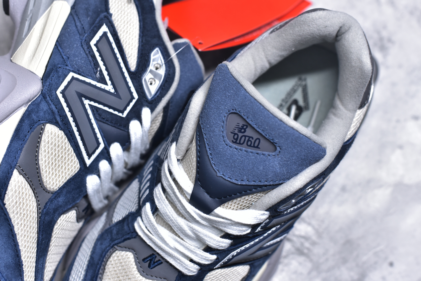 图片[9]-#NB 新百伦 New Balance NB9060小象蹄男女款9060舒适百搭老爹鞋。全新 9060 款式将经典风格与现代设计融合到日常多功能性中。 9060 重新诠释了源自经典 99X 型号的熟悉元素，其灵感来自于 Y2K 时代的未来主义和美学。 鞋面在990 的基础中进行了扩展和使用，以提供可见的运动感，中底采用 ABZORB 和 SBS 熟悉的缓震平台以提供舒适感。 类型：男女鞋 尺码：36-45含半码-选品中心