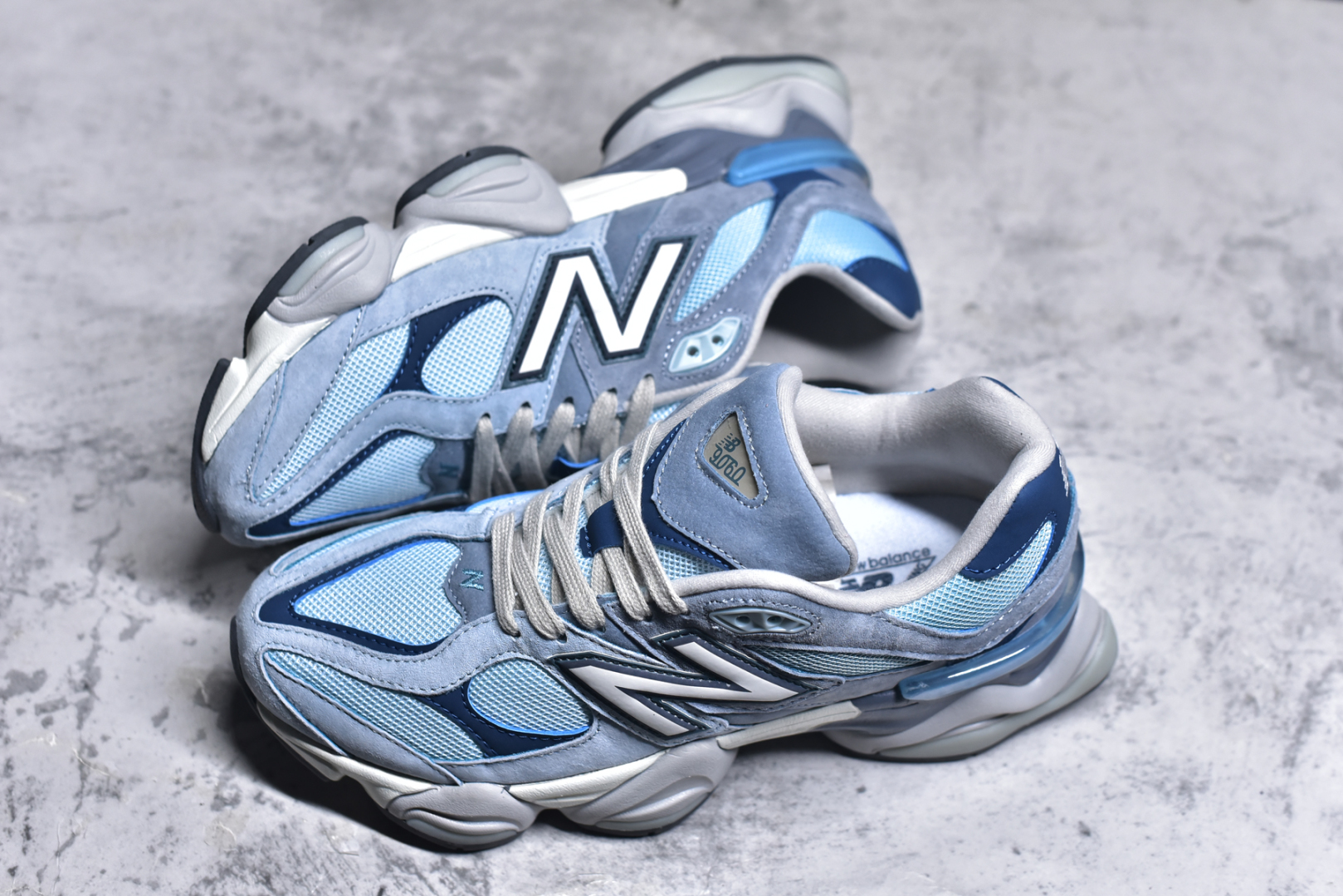 图片[7]-#NB 新百伦 New Balance NB9060小象蹄男女款9060舒适百搭老爹鞋。全新 9060 款式将经典风格与现代设计融合到日常多功能性中。 9060 重新诠释了源自经典 99X 型号的熟悉元素，其灵感来自于 Y2K 时代的未来主义和美学。 鞋面在990 的基础中进行了扩展和使用，以提供可见的运动感，中底采用 ABZORB 和 SBS 熟悉的缓震平台以提供舒适感。 类型：男女鞋 尺码：36-45含半码-选品中心