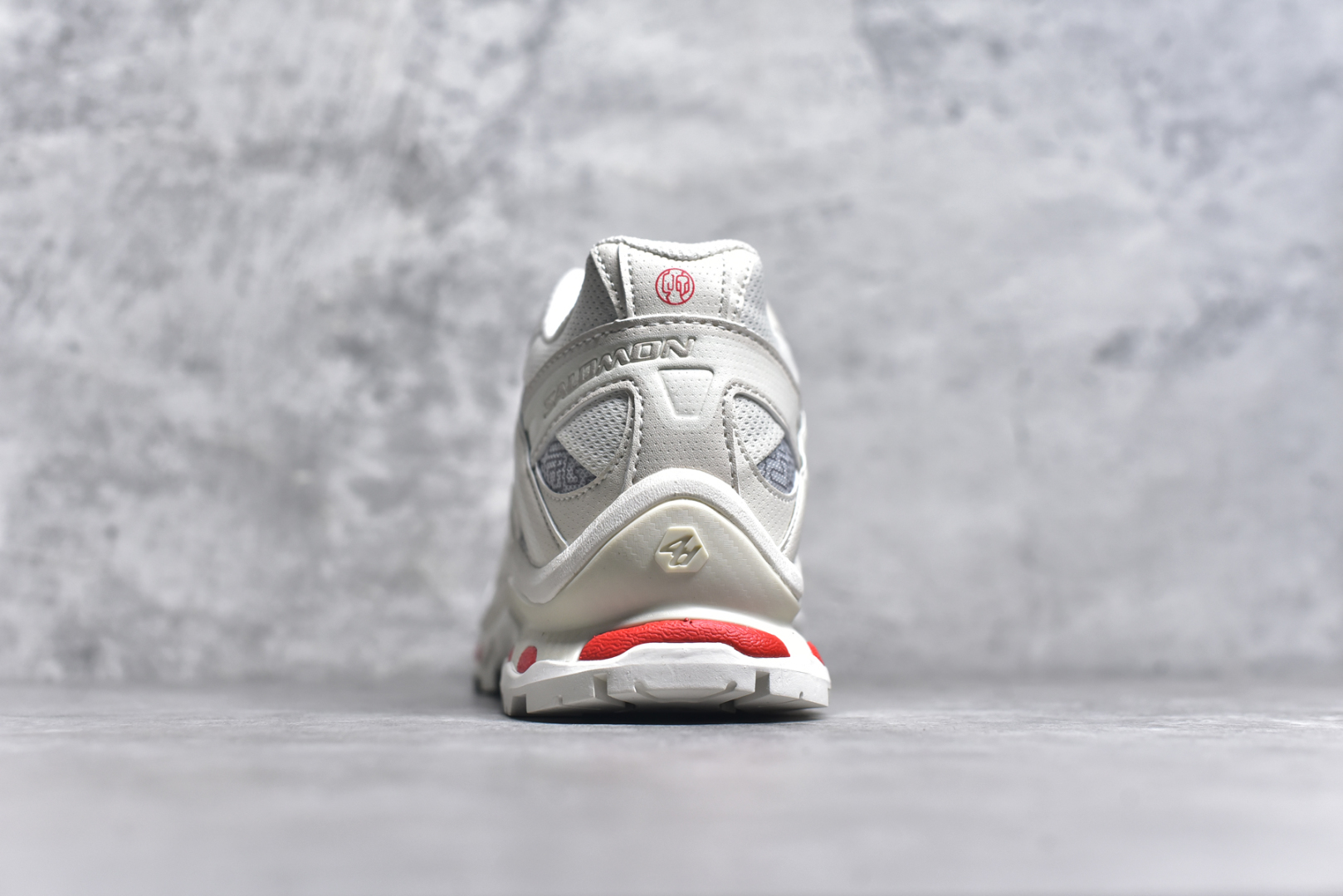 图片[5]-#Salomon XT-QUEST ADV 萨洛蒙潮流越野机能户外功能鞋 纯原外贸平台特供订单 耗时半年巨作 全套原纸板楦头开发 原厂特供网布配套加持 确保原汁原味 完美呈现版型 原档数据独家私模五层组合大底 男女鞋同步官方开发至46.5 原装Ortholite轻量化鞋垫 中底布带钢印编号 原厂TPU锁扣 进口港宝加持 后跟自然饱满 还原公司包裹性 基于 SALOMON 初代 XT 鞋身造型并搭载 4D ADVANCED CHASSIS™ 大底打造而成 为这款 XT-QUEST 带来了多项足部控制与保护等功能性 如在运动过程中控制左右晃动的过程而提高稳定性、改善长途越野过程中足中到足尖的过渡、提高感知岩石的精确度以抵抗尖锐物体对脚底的伤害以及采用动态缓冲来增强穿着舒适感 从而减轻疲劳感 使 XT-QUEST 成为一双舒适且安全的户外之履 尺码：36 36.5 37.5 38 38.5 39 40 40.5 41 42 42.5 43 44 44.5 45 46 46.5 50-选品中心