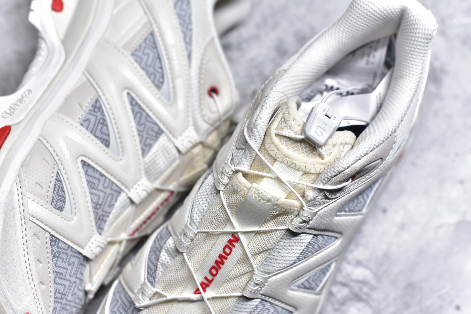 图片[9]-#Salomon XT-QUEST ADV 萨洛蒙潮流越野机能户外功能鞋 纯原外贸平台特供订单 耗时半年巨作 全套原纸板楦头开发 原厂特供网布配套加持 确保原汁原味 完美呈现版型 原档数据独家私模五层组合大底 男女鞋同步官方开发至46.5 原装Ortholite轻量化鞋垫 中底布带钢印编号 原厂TPU锁扣 进口港宝加持 后跟自然饱满 还原公司包裹性 基于 SALOMON 初代 XT 鞋身造型并搭载 4D ADVANCED CHASSIS™ 大底打造而成 为这款 XT-QUEST 带来了多项足部控制与保护等功能性 如在运动过程中控制左右晃动的过程而提高稳定性、改善长途越野过程中足中到足尖的过渡、提高感知岩石的精确度以抵抗尖锐物体对脚底的伤害以及采用动态缓冲来增强穿着舒适感 从而减轻疲劳感 使 XT-QUEST 成为一双舒适且安全的户外之履 尺码：36 36.5 37.5 38 38.5 39 40 40.5 41 42 42.5 43 44 44.5 45 46 46.5 50-选品中心