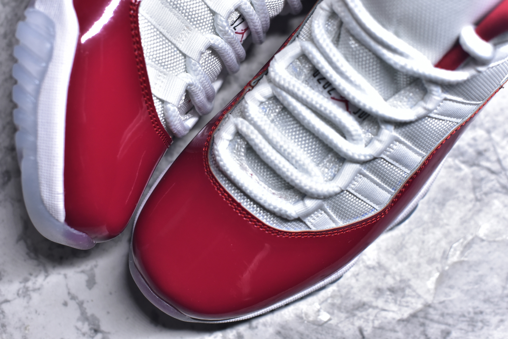 图片[8]-#Air Jordan 11 Retro 💯外贸平台独立订单 大厂出品 原楦原档案数据开模打造 原厂中底拉帮钢印 原厂漆皮 防冻不开裂 头层皮料 原装鞋撑 水晶大底正确色度色泽 原楦原数据刺绣 原厂车缝走线及对位 毫厘不差 飞人logo采用原数据电脑刺绣 原装正品碳纤维真实碳板 增强抗扭 原内标 原盒标 正确官方原盒 原厂防氧化水晶外底 原厂配套厂全掌solo气垫 尺码：36-47.5-选品中心