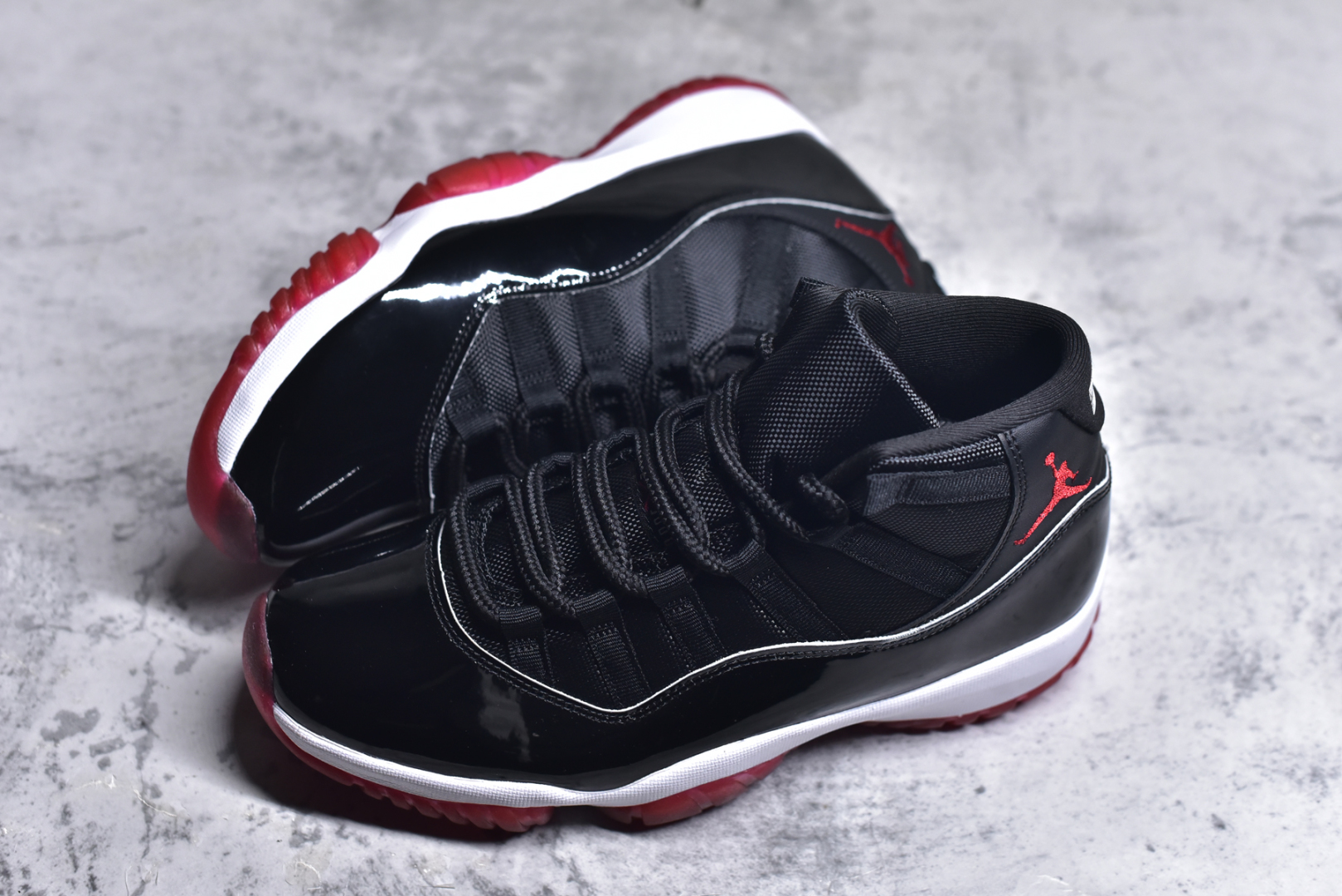 图片[7]-#Air Jordan 11 Retro 💯外贸平台独立订单 大厂出品 原楦原档案数据开模打造 原厂中底拉帮钢印 原厂漆皮 防冻不开裂 头层皮料 原装鞋撑 水晶大底正确色度色泽 原楦原数据刺绣 原厂车缝走线及对位 毫厘不差 飞人logo采用原数据电脑刺绣 原装正品碳纤维真实碳板 增强抗扭 原内标 原盒标 正确官方原盒 原厂防氧化水晶外底 原厂配套厂全掌solo气垫 尺码：36-47.5-选品中心