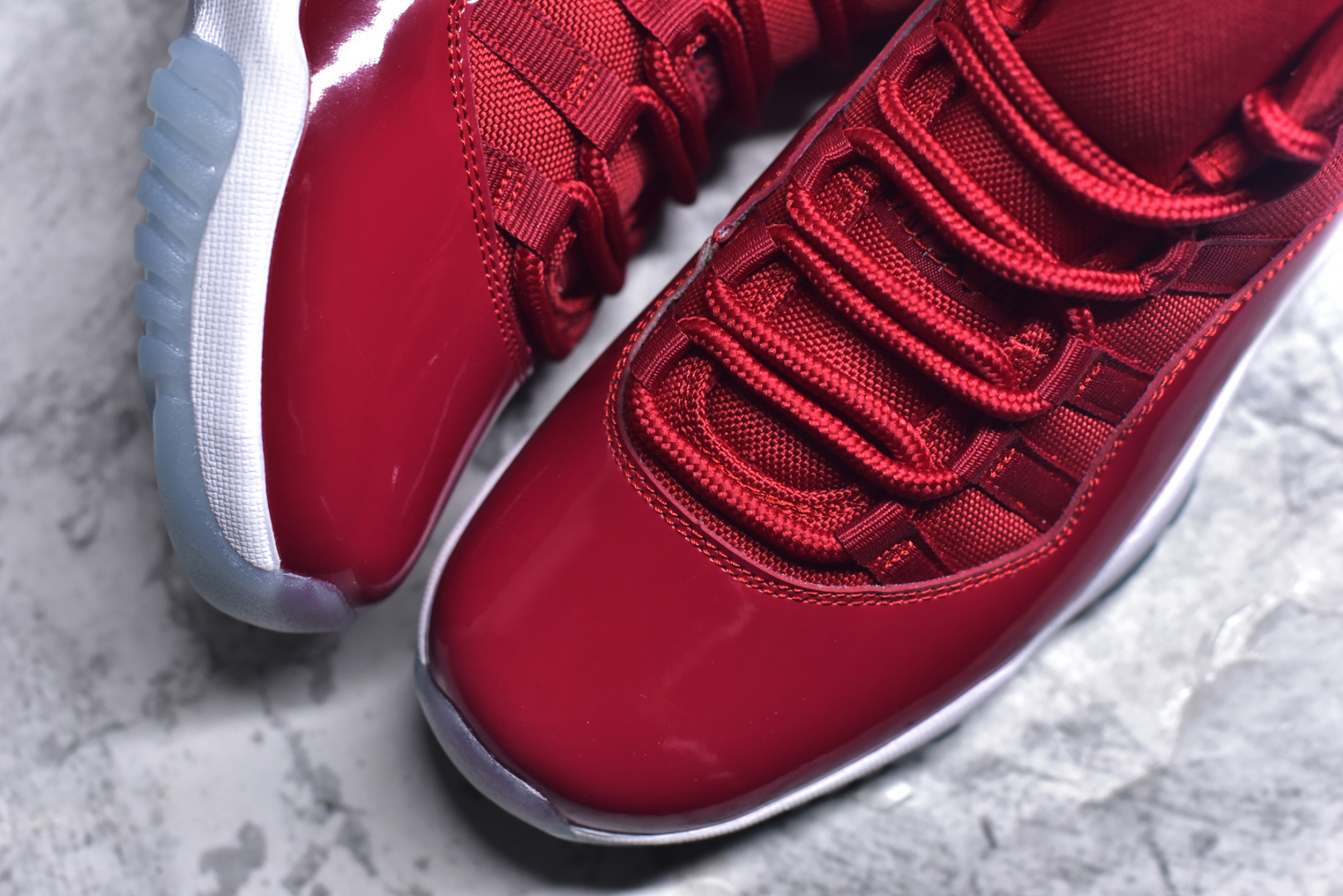 图片[8]-#Air Jordan 11 Retro 💯外贸平台独立订单 大厂出品 原楦原档案数据开模打造 原厂中底拉帮钢印 原厂漆皮 防冻不开裂 头层皮料 原装鞋撑 水晶大底正确色度色泽 原楦原数据刺绣 原厂车缝走线及对位 毫厘不差 飞人logo采用原数据电脑刺绣 原装正品碳纤维真实碳板 增强抗扭 原内标 原盒标 正确官方原盒 原厂防氧化水晶外底 原厂配套厂全掌solo气垫 尺码：36-47.5-选品中心
