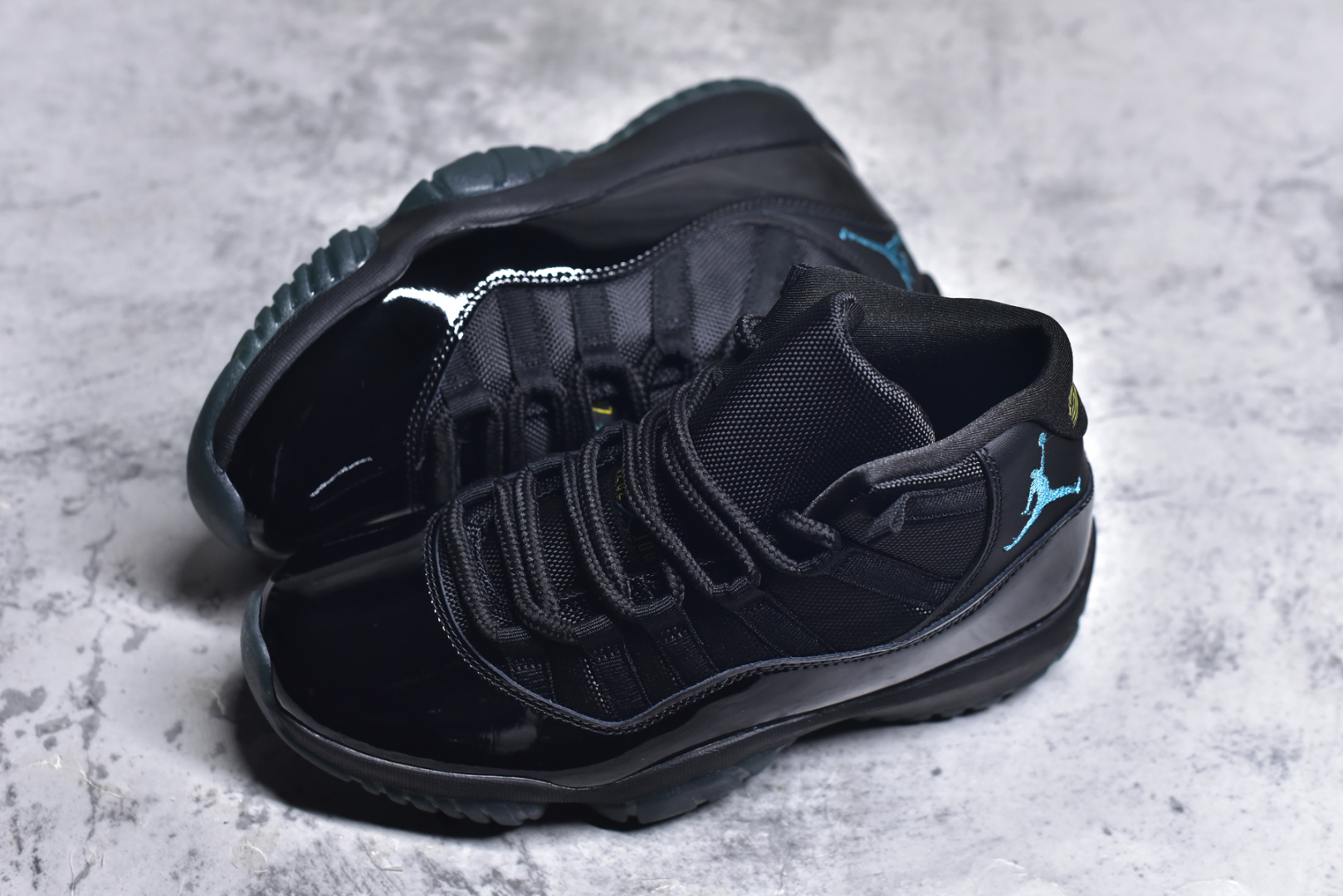 图片[7]-#Air Jordan 11 Retro 💯外贸平台独立订单 大厂出品 原楦原档案数据开模打造 原厂中底拉帮钢印 原厂漆皮 防冻不开裂 头层皮料 原装鞋撑 水晶大底正确色度色泽 原楦原数据刺绣 原厂车缝走线及对位 毫厘不差 飞人logo采用原数据电脑刺绣 原装正品碳纤维真实碳板 增强抗扭 原内标 原盒标 正确官方原盒 原厂防氧化水晶外底 原厂配套厂全掌solo气垫 尺码：36-47.5-选品中心