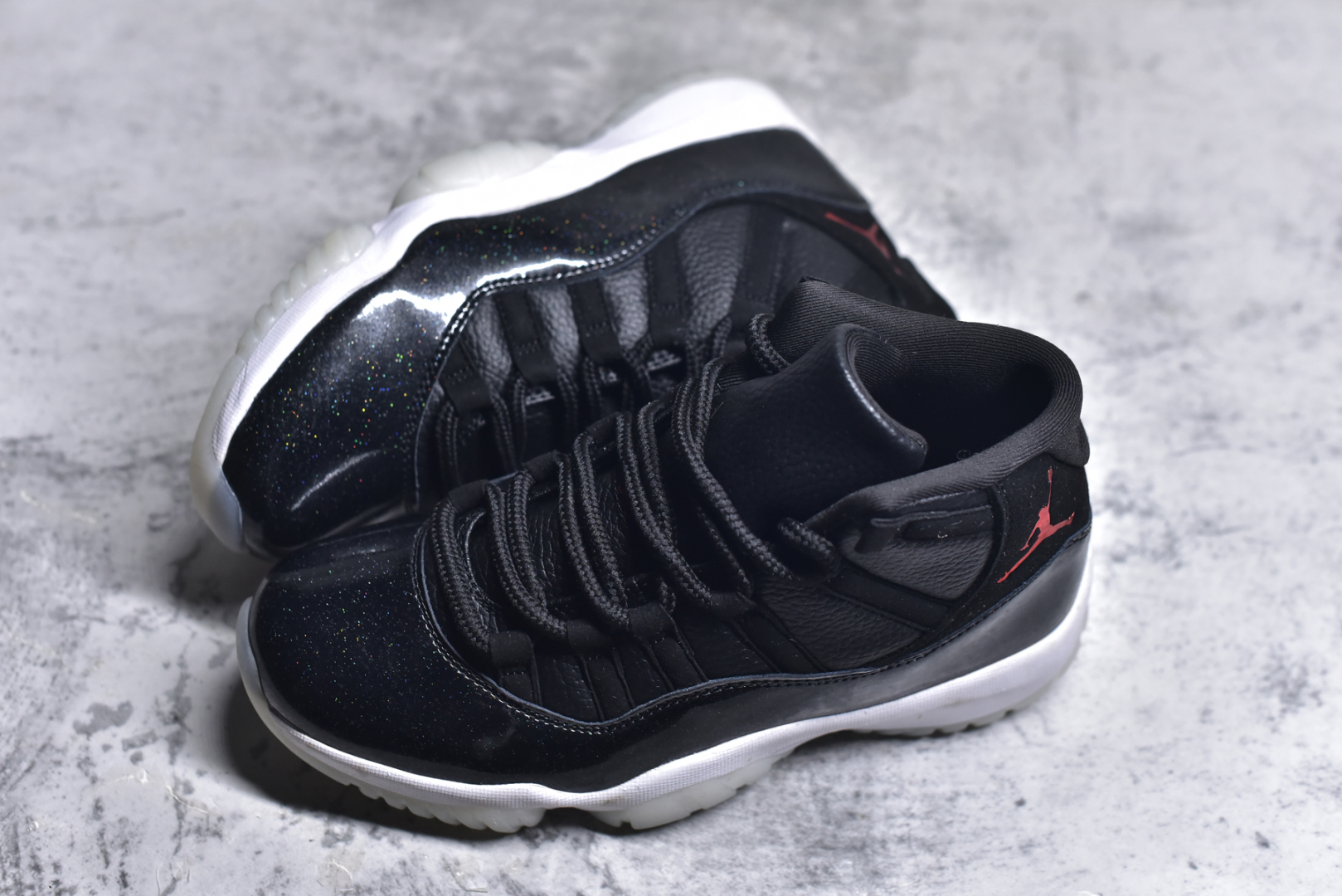 图片[7]-#Air Jordan 11 Retro 💯外贸平台独立订单 大厂出品 原楦原档案数据开模打造 原厂中底拉帮钢印 原厂漆皮 防冻不开裂 头层皮料 原装鞋撑 水晶大底正确色度色泽 原楦原数据刺绣 原厂车缝走线及对位 毫厘不差 飞人logo采用原数据电脑刺绣 原装正品碳纤维真实碳板 增强抗扭 原内标 原盒标 正确官方原盒 原厂防氧化水晶外底 原厂配套厂全掌solo气垫 尺码：36-47.5-选品中心