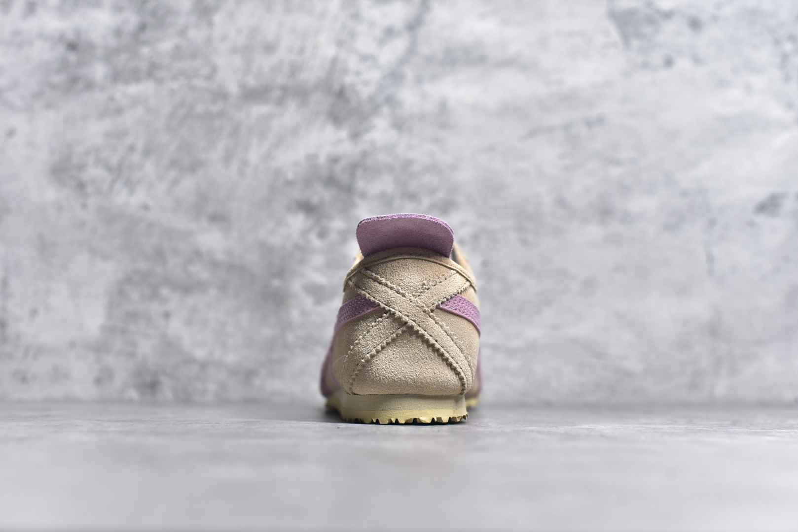 图片[5]-#Onitsuka Tiger鬼塚虎 MEXICO 66 全部原鞋一比一开发 印尼厂Oem原单材料 除成型在PT外 其余全部客供材料 四联官方吊牌 乳胶组合鞋垫 羊皮纸质中底 尺码：36 37 37.5 38 39 39.5 40 40.5 41.5 42 42.5 43.5 44-选品中心