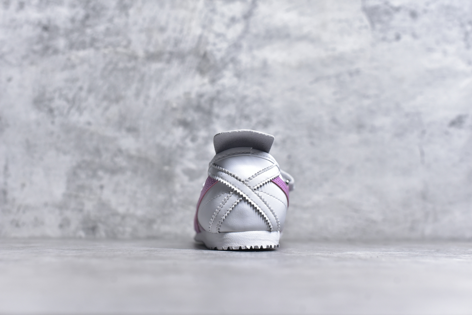 图片[5]-#Patou x Onitsuka Tiger鬼塚虎 MEXICO 66 BALLERINA BLACK/WHITE 平跟 玛丽珍 白粉色 货号：1183C379-101 尺码：36 37 37.5 38 39 40 40.5 41 41.5 42 42.5 43.5 44-选品中心