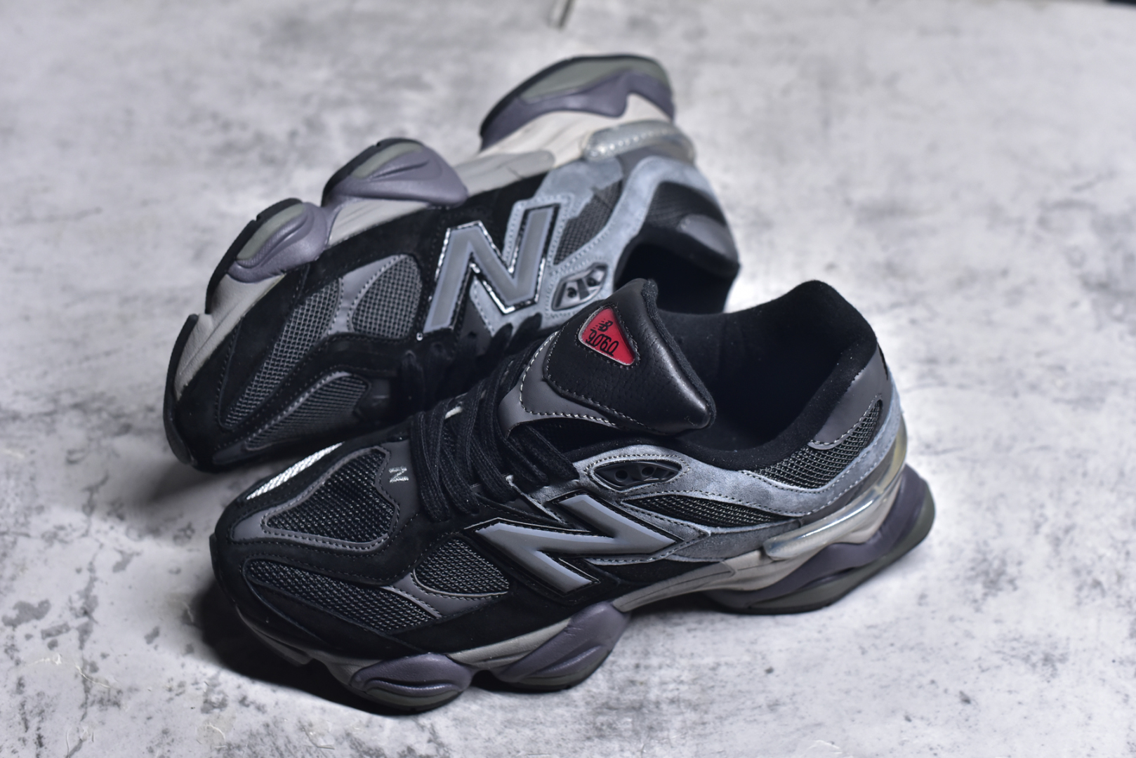 图片[7]-#NB 新百伦 New Balance NB9060小象蹄男女款9060舒适百搭老爹鞋。全新 9060 款式将经典风格与现代设计融合到日常多功能性中。 9060 重新诠释了源自经典 99X 型号的熟悉元素，其灵感来自于 Y2K 时代的未来主义和美学。 鞋面在990 的基础中进行了扩展和使用，以提供可见的运动感，中底采用 ABZORB 和 SBS 熟悉的缓震平台以提供舒适感。 类型：男女鞋 尺码：36-45含半码-选品中心