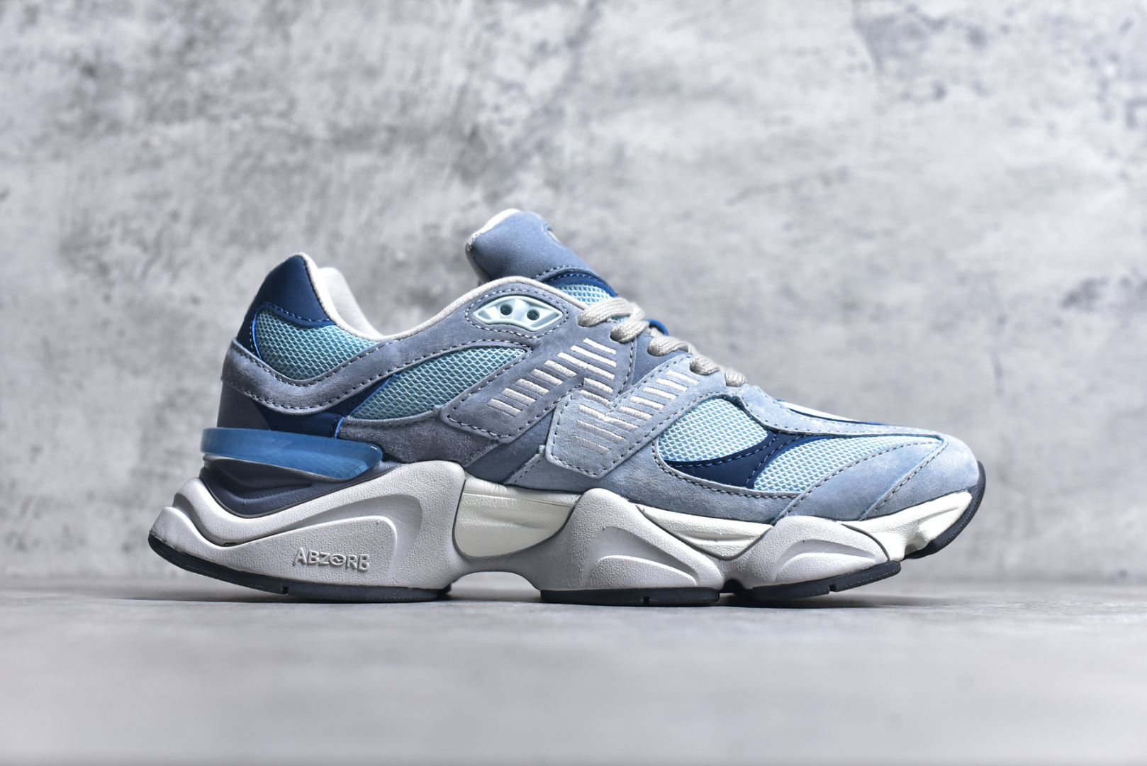 图片[3]-#NB 新百伦 New Balance NB9060小象蹄男女款9060舒适百搭老爹鞋。全新 9060 款式将经典风格与现代设计融合到日常多功能性中。 9060 重新诠释了源自经典 99X 型号的熟悉元素，其灵感来自于 Y2K 时代的未来主义和美学。 鞋面在990 的基础中进行了扩展和使用，以提供可见的运动感，中底采用 ABZORB 和 SBS 熟悉的缓震平台以提供舒适感。 类型：男女鞋 尺码：36-45含半码-选品中心