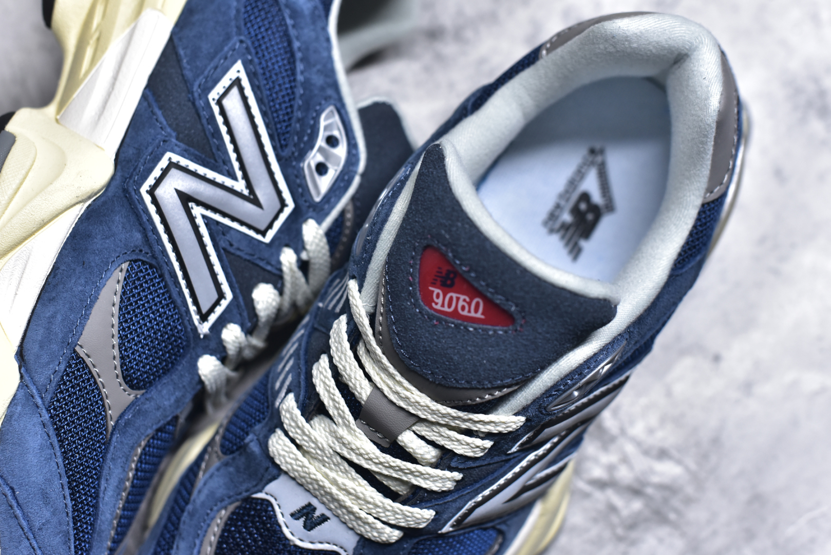 图片[9]-#NB 新百伦 New Balance NB9060小象蹄男女款9060舒适百搭老爹鞋。全新 9060 款式将经典风格与现代设计融合到日常多功能性中。 9060 重新诠释了源自经典 99X 型号的熟悉元素，其灵感来自于 Y2K 时代的未来主义和美学。 鞋面在990 的基础中进行了扩展和使用，以提供可见的运动感，中底采用 ABZORB 和 SBS 熟悉的缓震平台以提供舒适感。 类型：男女鞋 尺码：36-45含半码-选品中心