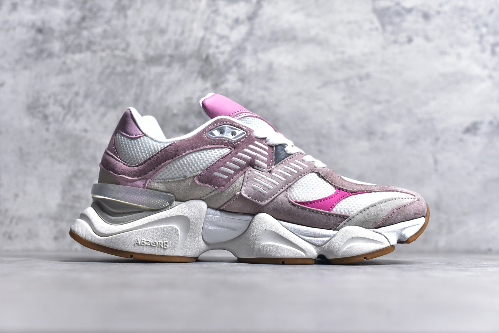 图片[3]-#NB 新百伦 New Balance NB9060小象蹄男女款9060舒适百搭老爹鞋。全新 9060 款式将经典风格与现代设计融合到日常多功能性中。 9060 重新诠释了源自经典 99X 型号的熟悉元素，其灵感来自于 Y2K 时代的未来主义和美学。 鞋面在990 的基础中进行了扩展和使用，以提供可见的运动感，中底采用 ABZORB 和 SBS 熟悉的缓震平台以提供舒适感。 类型：男女鞋 尺码：36-45含半码-选品中心