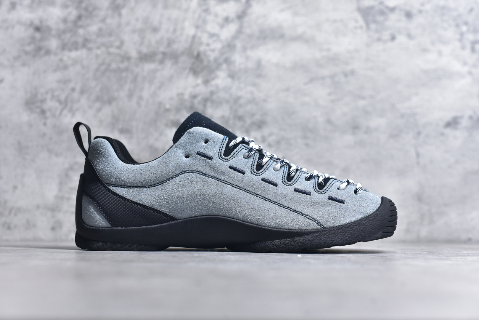 图片[3]-#Keen Jasper Rocks SP 美国人气户外品牌-科恩贾斯珀都市系列复古低帮系带户外风露营徒步登山运动训练鞋 原楦型开发纸版 采用固色翻毛皮鞋面材质 内嵌高密度EVA发泡缓震脚垫 外置一体式包裹防滑防剐蹭耐磨橡胶大底 向经典的90年代致敬 山系神级鞋履 尺码：35 36 37 38 39 40 41 42 43 44 45-选品中心