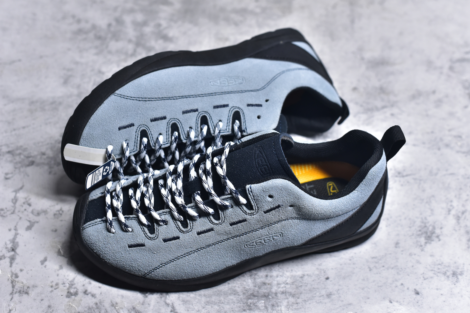 图片[7]-#Keen Jasper Rocks SP 美国人气户外品牌-科恩贾斯珀都市系列复古低帮系带户外风露营徒步登山运动训练鞋 原楦型开发纸版 采用固色翻毛皮鞋面材质 内嵌高密度EVA发泡缓震脚垫 外置一体式包裹防滑防剐蹭耐磨橡胶大底 向经典的90年代致敬 山系神级鞋履 尺码：35 36 37 38 39 40 41 42 43 44 45-选品中心