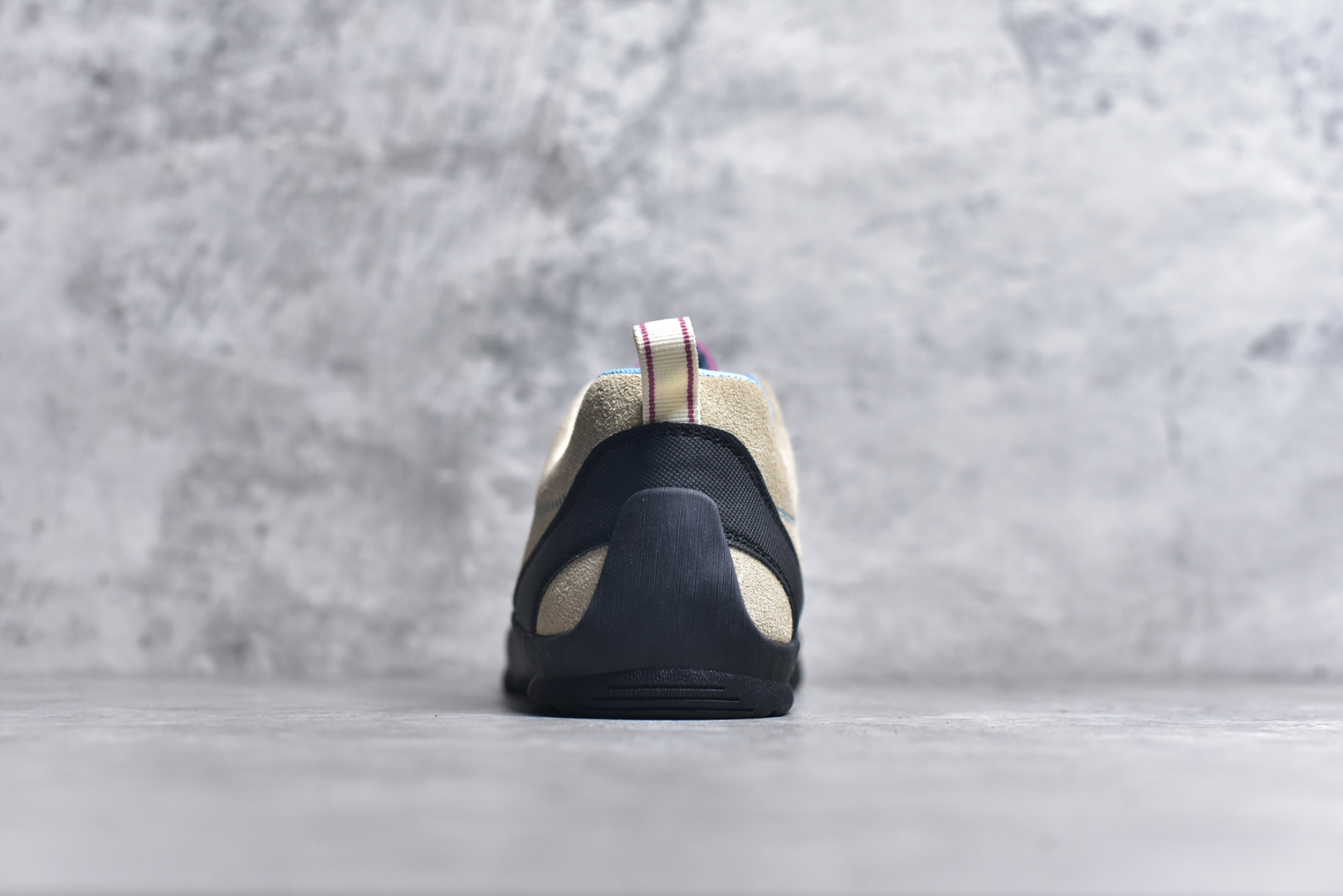 图片[5]-#Keen Jasper Rocks SP 美国人气户外品牌-科恩贾斯珀都市系列复古低帮系带户外风露营徒步登山运动训练鞋 原楦型开发纸版 采用固色翻毛皮鞋面材质 内嵌高密度EVA发泡缓震脚垫 外置一体式包裹防滑防剐蹭耐磨橡胶大底 向经典的90年代致敬 山系神级鞋履 尺码：35 36 37 38 39 40 41 42 43 44 45-选品中心