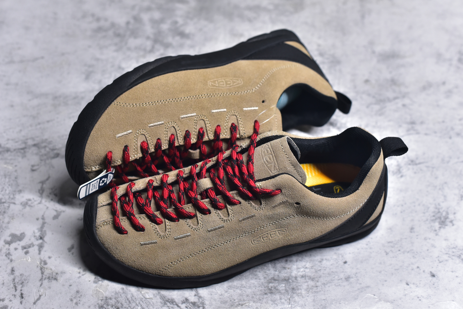 图片[7]-#Keen Jasper Rocks SP 美国人气户外品牌-科恩贾斯珀都市系列复古低帮系带户外风露营徒步登山运动训练鞋 原楦型开发纸版 采用固色翻毛皮鞋面材质 内嵌高密度EVA发泡缓震脚垫 外置一体式包裹防滑防剐蹭耐磨橡胶大底 向经典的90年代致敬 山系神级鞋履 尺码：35 36 37 38 39 40 41 42 43 44 45-选品中心