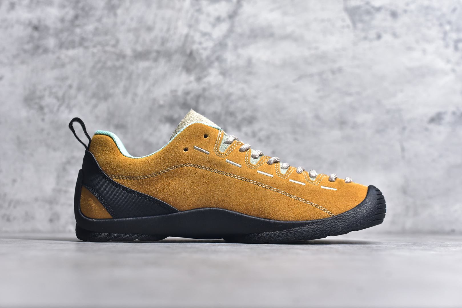 图片[3]-#Keen Jasper Rocks SP 美国人气户外品牌-科恩贾斯珀都市系列复古低帮系带户外风露营徒步登山运动训练鞋 原楦型开发纸版 采用固色翻毛皮鞋面材质 内嵌高密度EVA发泡缓震脚垫 外置一体式包裹防滑防剐蹭耐磨橡胶大底 向经典的90年代致敬 山系神级鞋履 尺码：35 36 37 38 39 40 41 42 43 44 45-选品中心