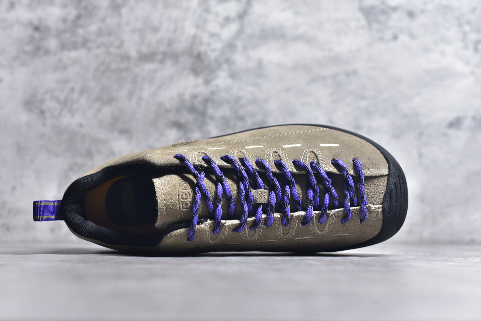 图片[4]-#Keen Jasper Rocks SP 美国人气户外品牌-科恩贾斯珀都市系列复古低帮系带户外风露营徒步登山运动训练鞋 原楦型开发纸版 采用固色翻毛皮鞋面材质 内嵌高密度EVA发泡缓震脚垫 外置一体式包裹防滑防剐蹭耐磨橡胶大底 向经典的90年代致敬 山系神级鞋履 尺码：35 36 37 38 39 40 41 42 43 44 45-选品中心
