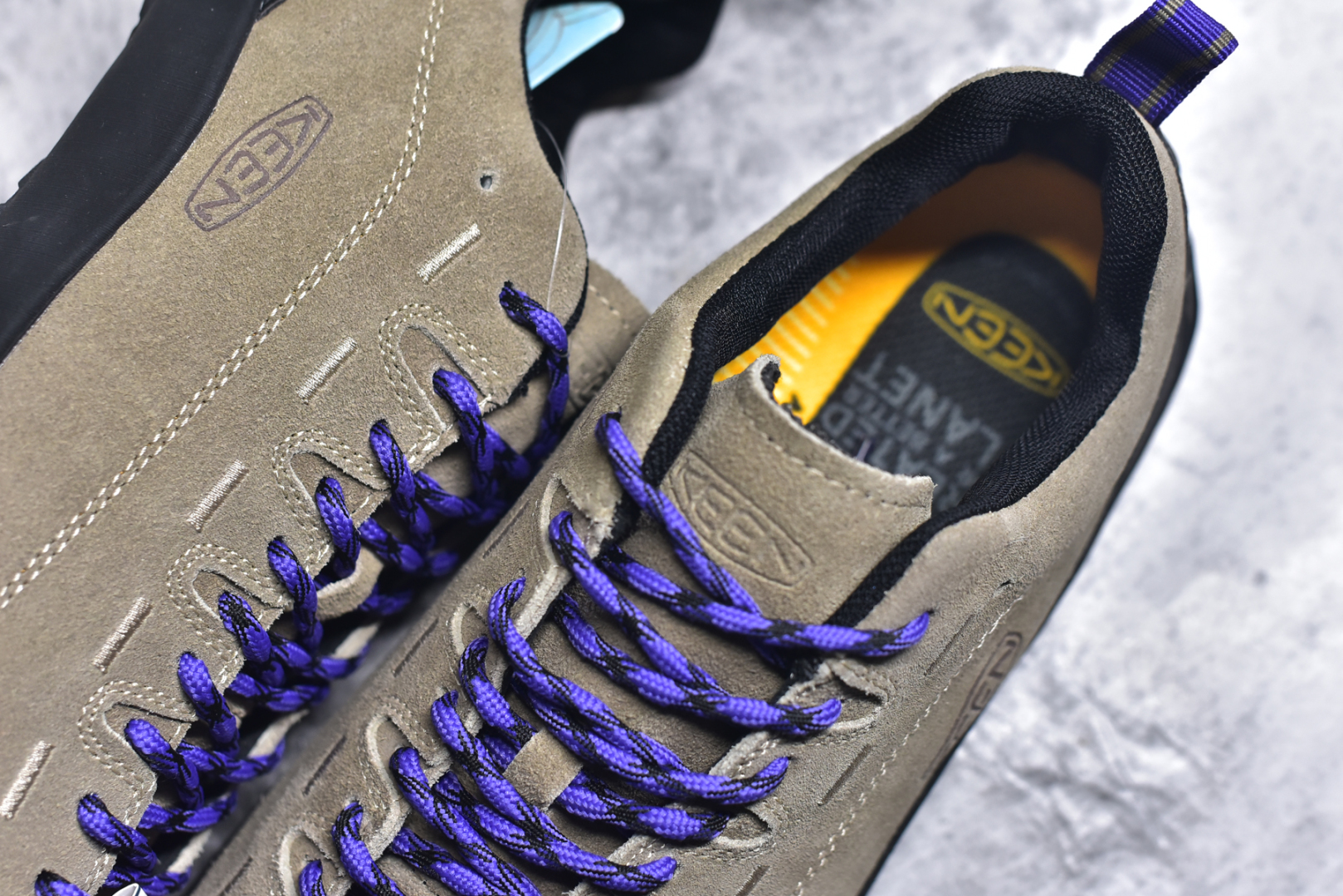 图片[9]-#Keen Jasper Rocks SP 美国人气户外品牌-科恩贾斯珀都市系列复古低帮系带户外风露营徒步登山运动训练鞋 原楦型开发纸版 采用固色翻毛皮鞋面材质 内嵌高密度EVA发泡缓震脚垫 外置一体式包裹防滑防剐蹭耐磨橡胶大底 向经典的90年代致敬 山系神级鞋履 尺码：35 36 37 38 39 40 41 42 43 44 45-选品中心
