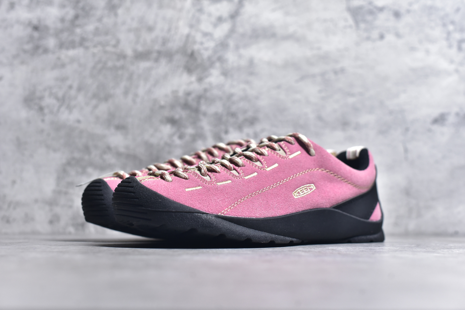 图片[2]-#Keen Jasper Rocks SP 美国人气户外品牌-科恩贾斯珀都市系列复古低帮系带户外风露营徒步登山运动训练鞋 原楦型开发纸版 采用固色翻毛皮鞋面材质 内嵌高密度EVA发泡缓震脚垫 外置一体式包裹防滑防剐蹭耐磨橡胶大底 向经典的90年代致敬 山系神级鞋履 尺码：35 36 37 38 39 40 41 42 43 44 45-选品中心