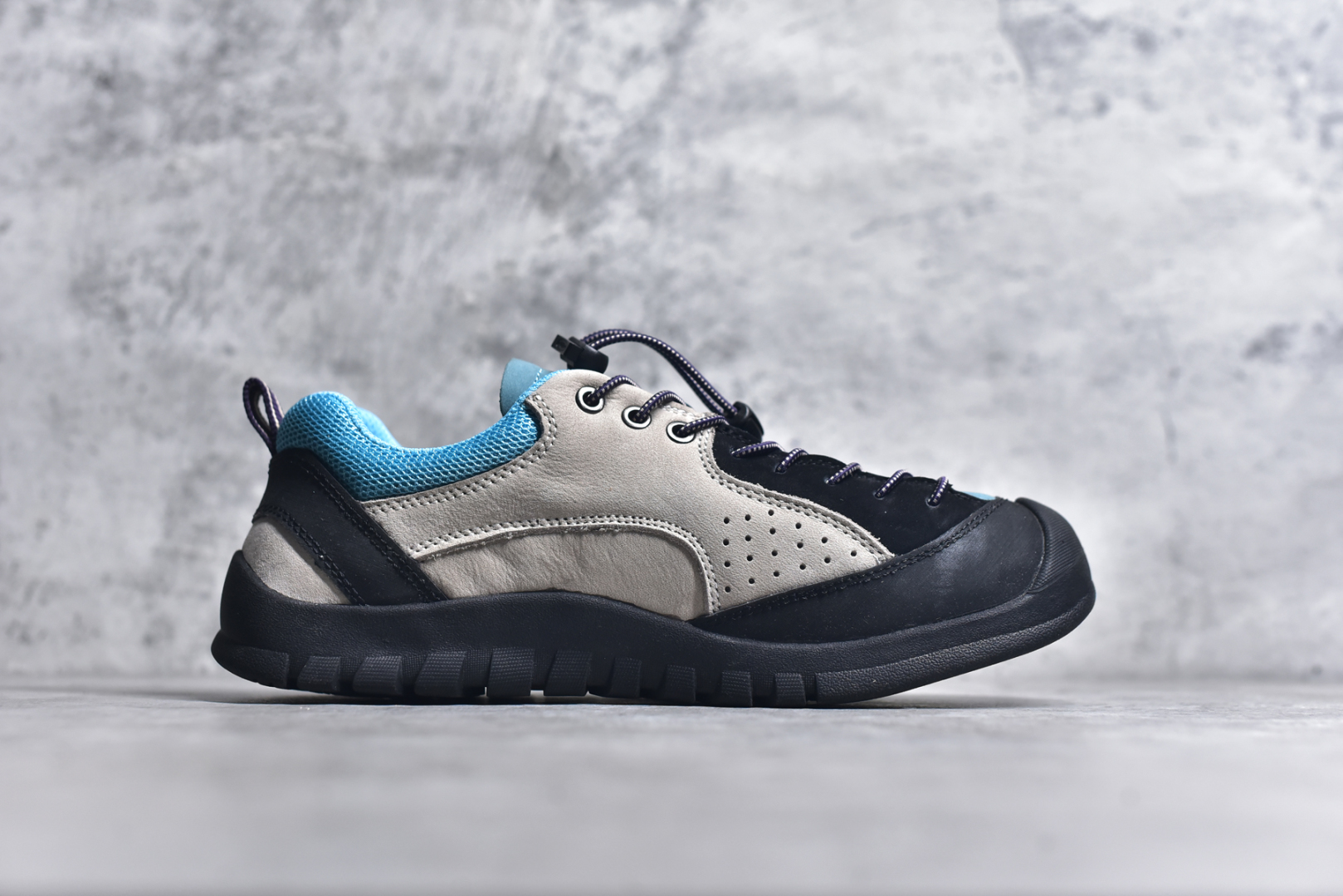 图片[3]-#Keen Jasper Rocks SP 美国人气户外品牌-科恩贾斯珀都市系列复古低帮系带户外风露营徒步登山运动训练鞋 原楦型开发纸版 采用固色翻毛皮鞋面材质 内嵌高密度EVA发泡缓震脚垫 外置一体式包裹防滑防剐蹭耐磨橡胶大底 向经典的90年代致敬 山系神级鞋履 尺码：35 36 37 38 39 40 41 42 43 44 45-选品中心
