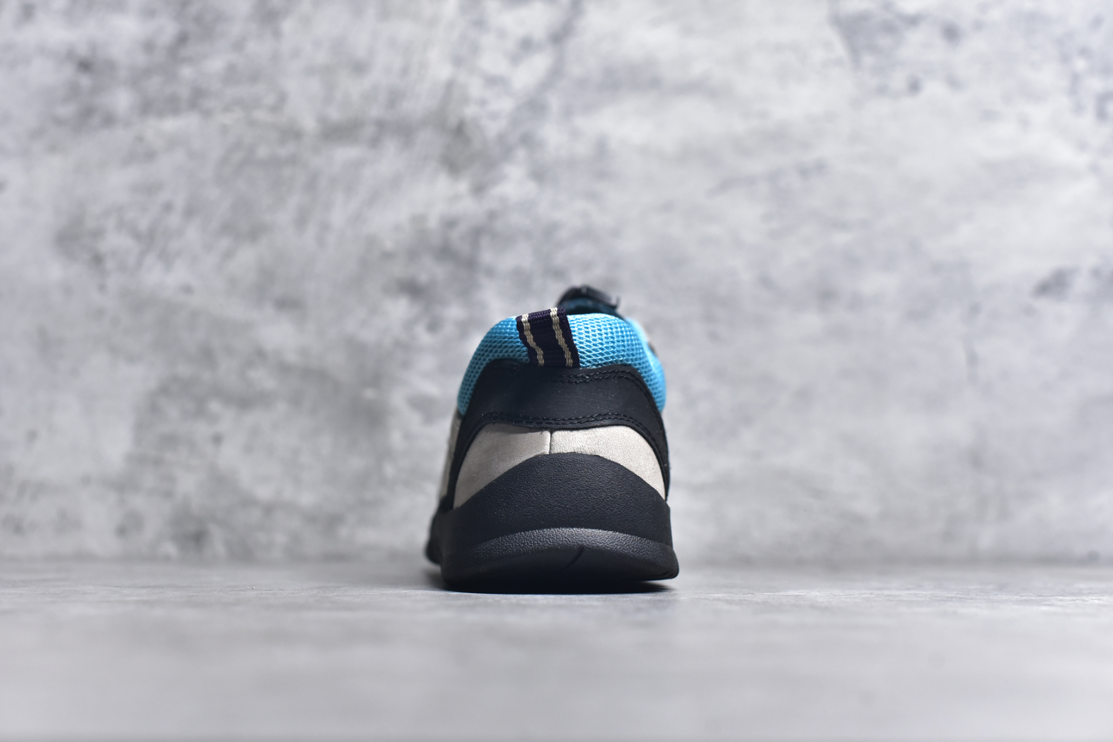 图片[5]-#Keen Jasper Rocks SP 美国人气户外品牌-科恩贾斯珀都市系列复古低帮系带户外风露营徒步登山运动训练鞋 原楦型开发纸版 采用固色翻毛皮鞋面材质 内嵌高密度EVA发泡缓震脚垫 外置一体式包裹防滑防剐蹭耐磨橡胶大底 向经典的90年代致敬 山系神级鞋履 尺码：35 36 37 38 39 40 41 42 43 44 45-选品中心