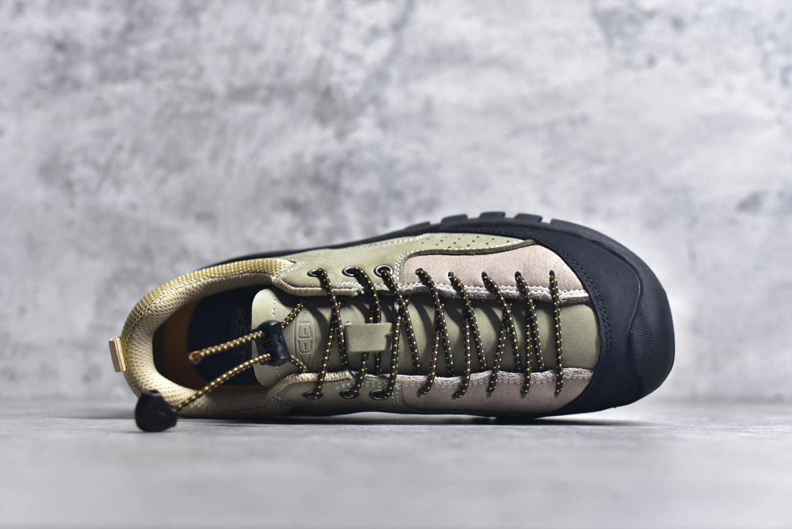 图片[4]-#Keen Jasper Rocks SP 美国人气户外品牌-科恩贾斯珀都市系列复古低帮系带户外风露营徒步登山运动训练鞋 原楦型开发纸版 采用固色翻毛皮鞋面材质 内嵌高密度EVA发泡缓震脚垫 外置一体式包裹防滑防剐蹭耐磨橡胶大底 向经典的90年代致敬 山系神级鞋履 尺码：35 36 37 38 39 40 41 42 43 44 45-选品中心