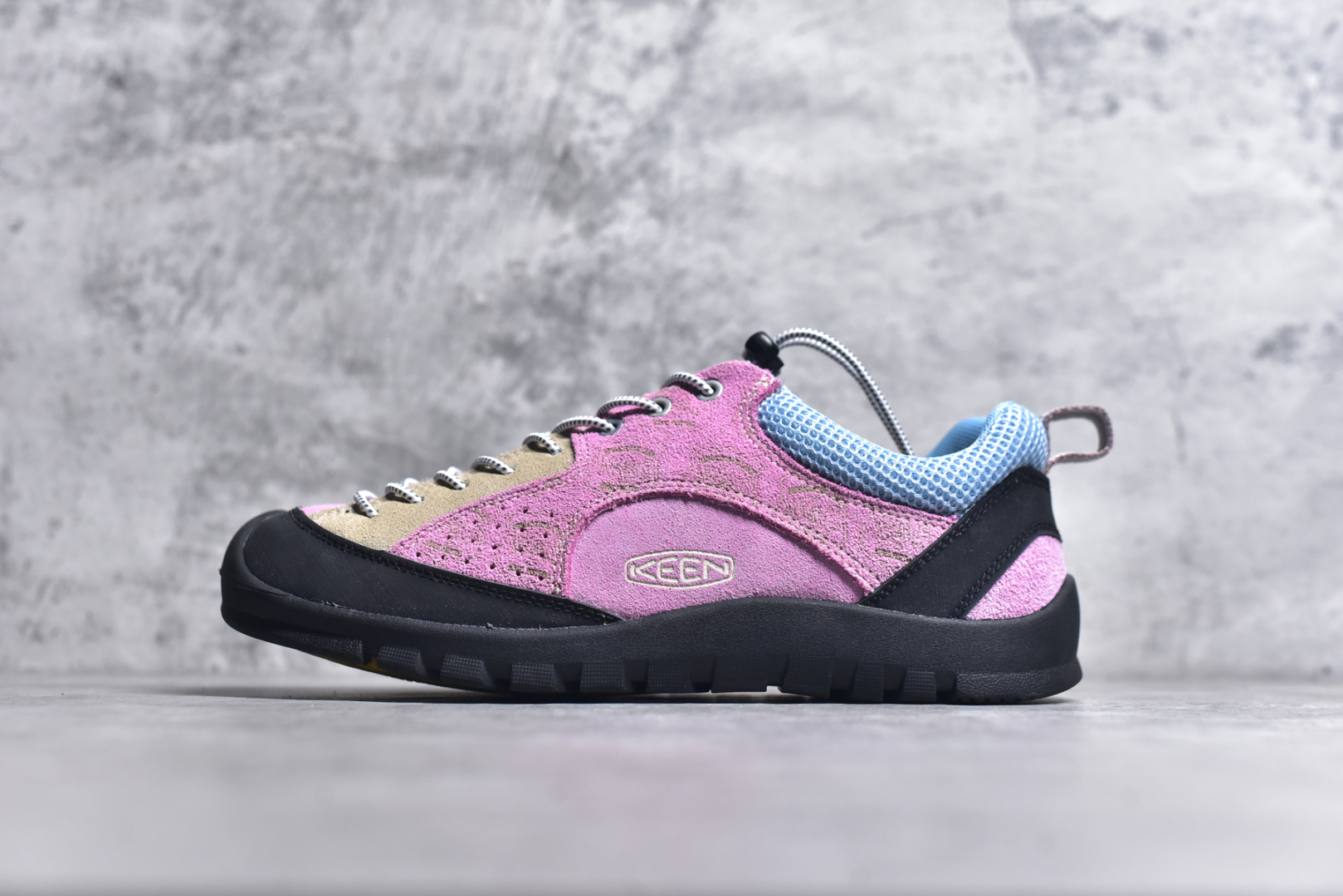 #Keen Jasper Rocks SP 美国人气户外品牌-科恩贾斯珀都市系列复古低帮系带户外风露营徒步登山运动训练鞋 原楦型开发纸版 采用固色翻毛皮鞋面材质 内嵌高密度EVA发泡缓震脚垫 外置一体式包裹防滑防剐蹭耐磨橡胶大底 向经典的90年代致敬 山系神级鞋履 尺码：35 36 37 38 39 40 41 42 43 44 45-选品中心