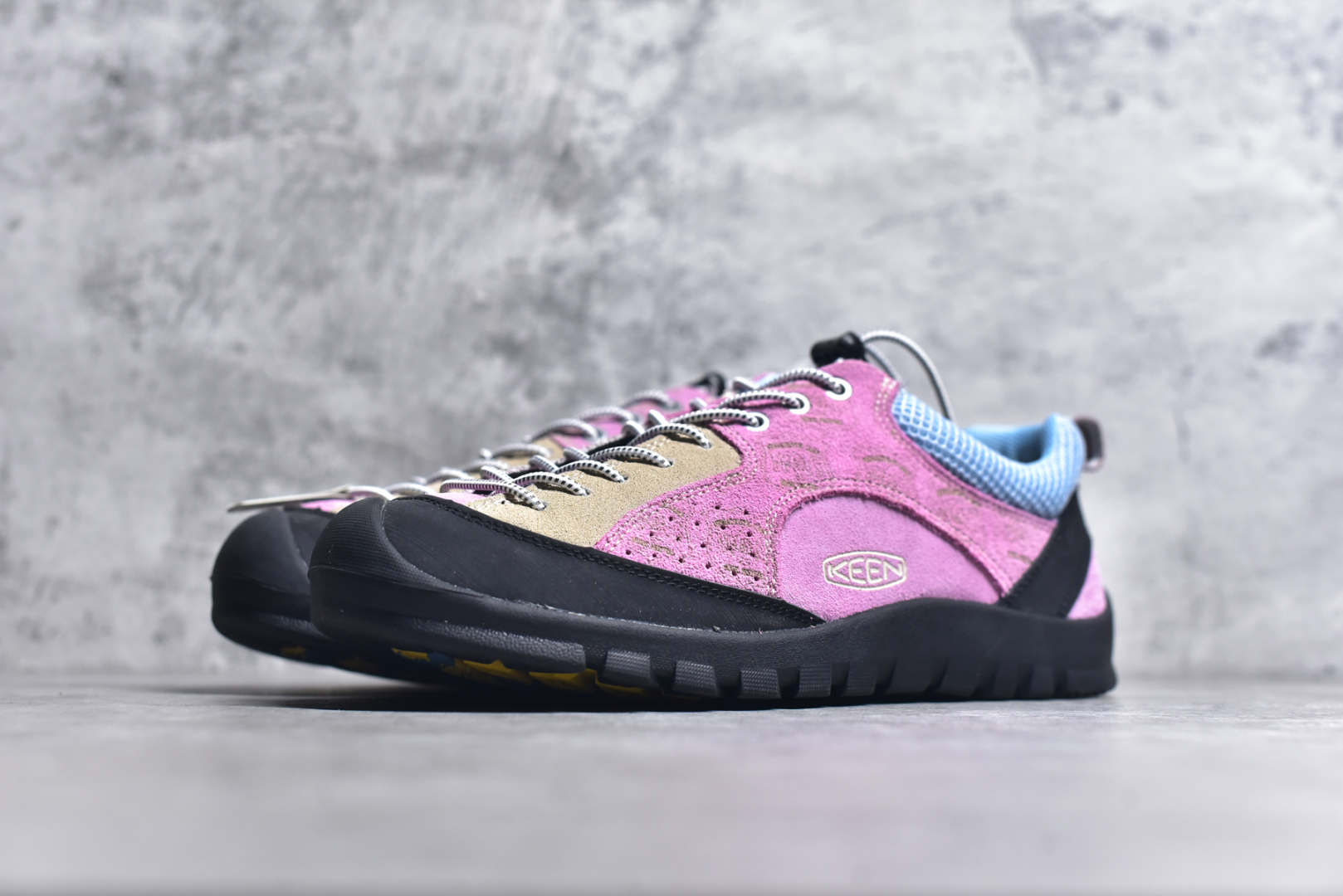 图片[2]-#Keen Jasper Rocks SP 美国人气户外品牌-科恩贾斯珀都市系列复古低帮系带户外风露营徒步登山运动训练鞋 原楦型开发纸版 采用固色翻毛皮鞋面材质 内嵌高密度EVA发泡缓震脚垫 外置一体式包裹防滑防剐蹭耐磨橡胶大底 向经典的90年代致敬 山系神级鞋履 尺码：35 36 37 38 39 40 41 42 43 44 45-选品中心
