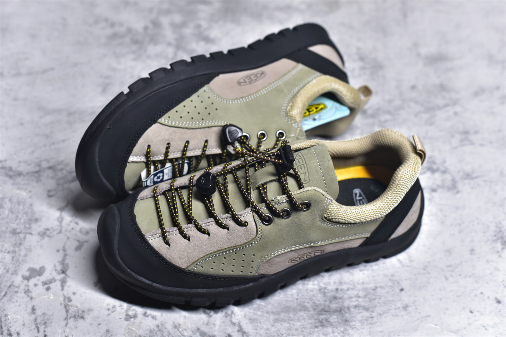 图片[7]-#Keen Jasper Rocks SP 美国人气户外品牌-科恩贾斯珀都市系列复古低帮系带户外风露营徒步登山运动训练鞋 原楦型开发纸版 采用固色翻毛皮鞋面材质 内嵌高密度EVA发泡缓震脚垫 外置一体式包裹防滑防剐蹭耐磨橡胶大底 向经典的90年代致敬 山系神级鞋履 尺码：35 36 37 38 39 40 41 42 43 44 45-选品中心