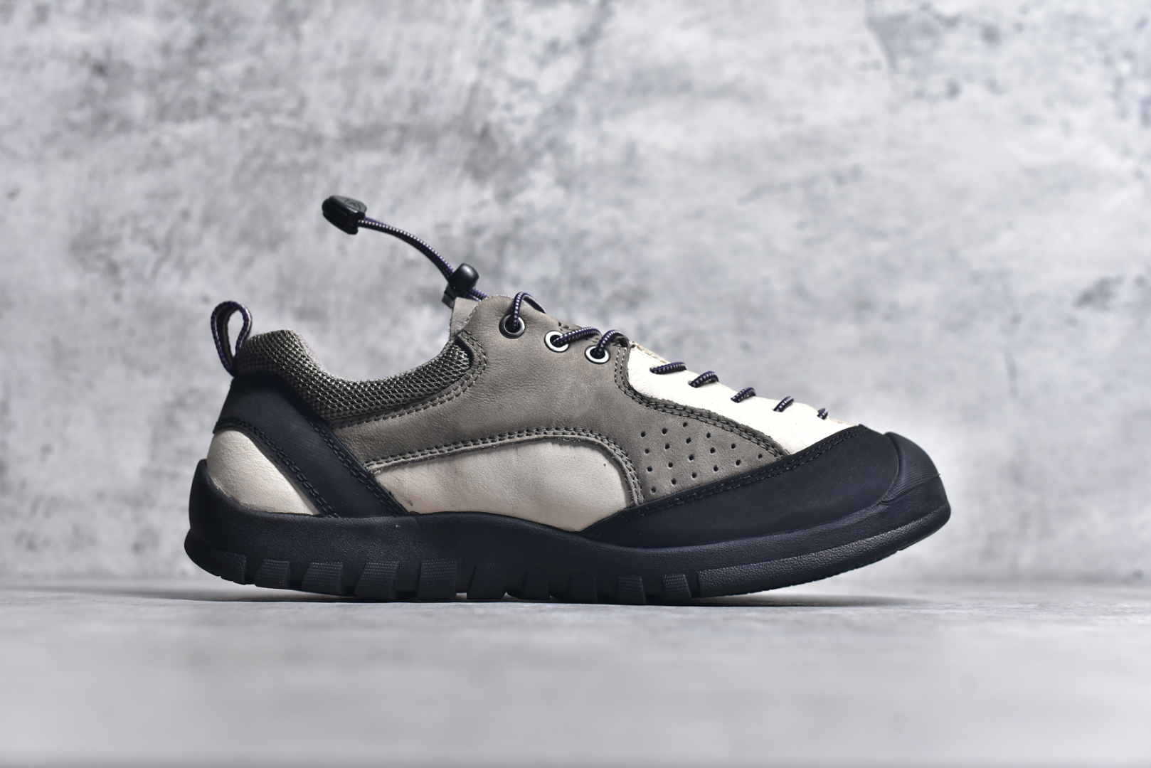 图片[3]-#Keen Jasper Rocks SP 美国人气户外品牌-科恩贾斯珀都市系列复古低帮系带户外风露营徒步登山运动训练鞋 原楦型开发纸版 采用固色翻毛皮鞋面材质 内嵌高密度EVA发泡缓震脚垫 外置一体式包裹防滑防剐蹭耐磨橡胶大底 向经典的90年代致敬 山系神级鞋履 尺码：35 36 37 38 39 40 41 42 43 44 45-选品中心