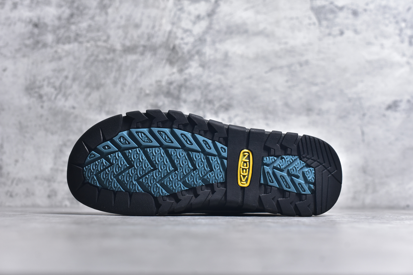 图片[6]-#Keen Jasper Rocks SP 美国人气户外品牌-科恩贾斯珀都市系列复古低帮系带户外风露营徒步登山运动训练鞋 原楦型开发纸版 采用固色翻毛皮鞋面材质 内嵌高密度EVA发泡缓震脚垫 外置一体式包裹防滑防剐蹭耐磨橡胶大底 向经典的90年代致敬 山系神级鞋履 尺码：35 36 37 38 39 40 41 42 43 44 45-选品中心