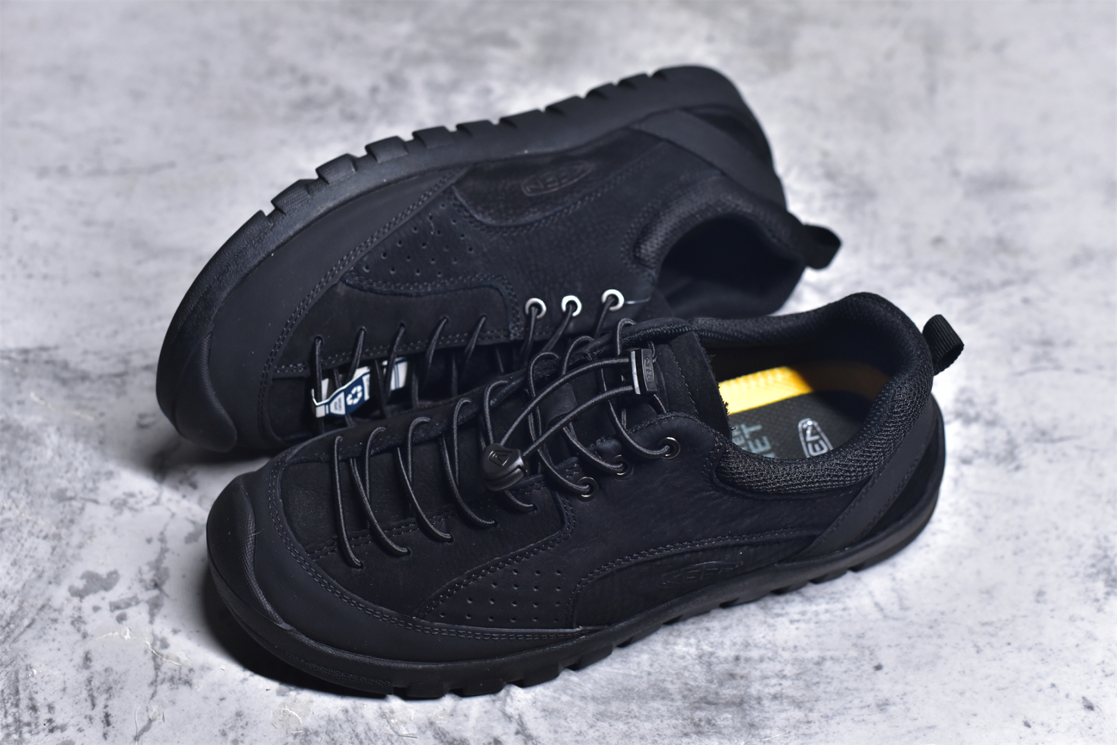 图片[7]-#Keen Jasper Rocks SP 美国人气户外品牌-科恩贾斯珀都市系列复古低帮系带户外风露营徒步登山运动训练鞋 原楦型开发纸版 采用固色翻毛皮鞋面材质 内嵌高密度EVA发泡缓震脚垫 外置一体式包裹防滑防剐蹭耐磨橡胶大底 向经典的90年代致敬 山系神级鞋履 尺码：35 36 37 38 39 40 41 42 43 44 45-选品中心