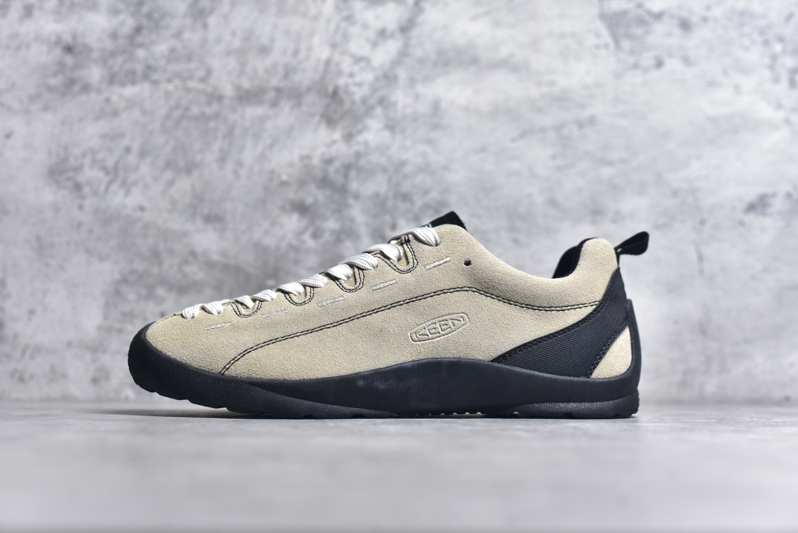 #Keen Jasper Rocks SP 美国人气户外品牌-科恩贾斯珀都市系列复古低帮系带户外风露营徒步登山运动训练鞋 原楦型开发纸版 采用固色翻毛皮鞋面材质 内嵌高密度EVA发泡缓震脚垫 外置一体式包裹防滑防剐蹭耐磨橡胶大底 向经典的90年代致敬 山系神级鞋履 尺码：35 36 37 38 39 40 41 42 43 44 45-选品中心