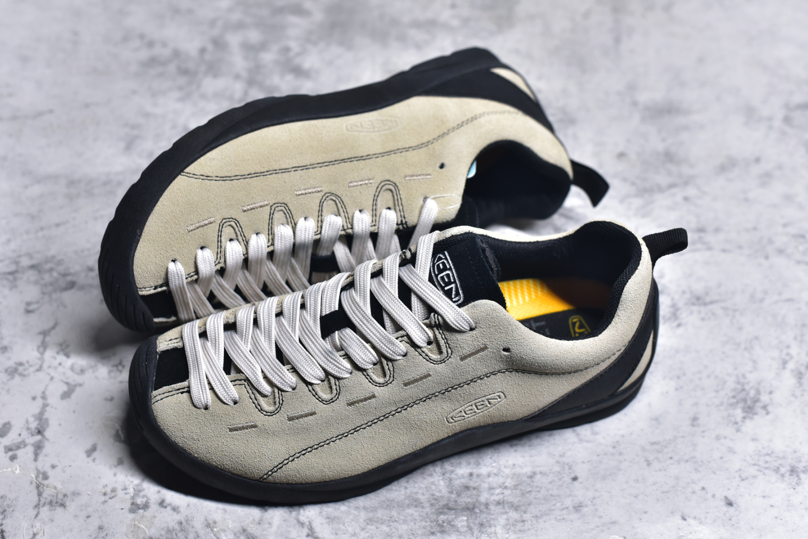 图片[7]-#Keen Jasper Rocks SP 美国人气户外品牌-科恩贾斯珀都市系列复古低帮系带户外风露营徒步登山运动训练鞋 原楦型开发纸版 采用固色翻毛皮鞋面材质 内嵌高密度EVA发泡缓震脚垫 外置一体式包裹防滑防剐蹭耐磨橡胶大底 向经典的90年代致敬 山系神级鞋履 尺码：35 36 37 38 39 40 41 42 43 44 45-选品中心