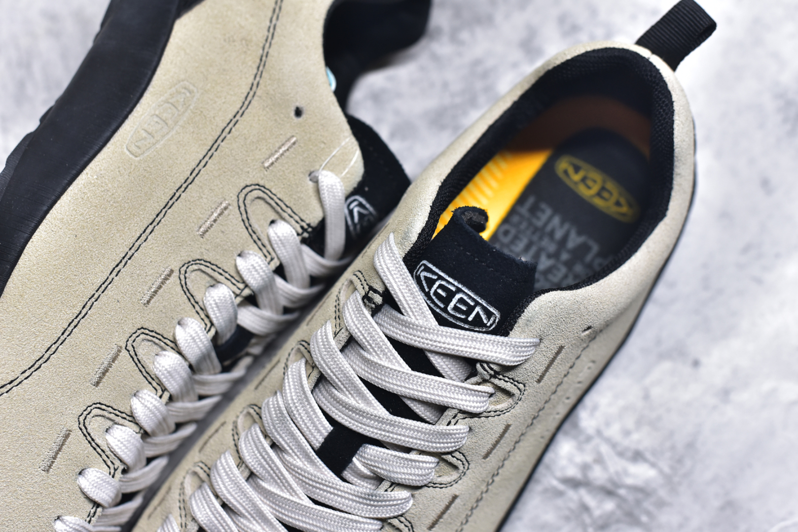 图片[9]-#Keen Jasper Rocks SP 美国人气户外品牌-科恩贾斯珀都市系列复古低帮系带户外风露营徒步登山运动训练鞋 原楦型开发纸版 采用固色翻毛皮鞋面材质 内嵌高密度EVA发泡缓震脚垫 外置一体式包裹防滑防剐蹭耐磨橡胶大底 向经典的90年代致敬 山系神级鞋履 尺码：35 36 37 38 39 40 41 42 43 44 45-选品中心