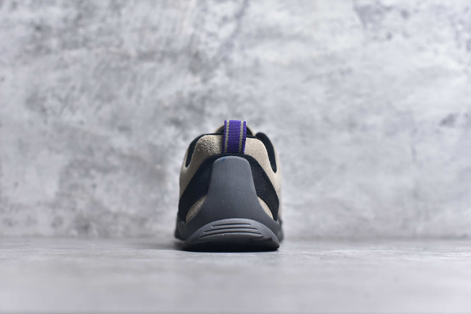 图片[5]-#Keen Jasper Rocks SP 美国人气户外品牌-科恩贾斯珀都市系列复古低帮系带户外风露营徒步登山运动训练鞋 原楦型开发纸版 采用固色翻毛皮鞋面材质 内嵌高密度EVA发泡缓震脚垫 外置一体式包裹防滑防剐蹭耐磨橡胶大底 向经典的90年代致敬 山系神级鞋履 尺码：35 36 37 38 39 40 41 42 43 44 45-选品中心