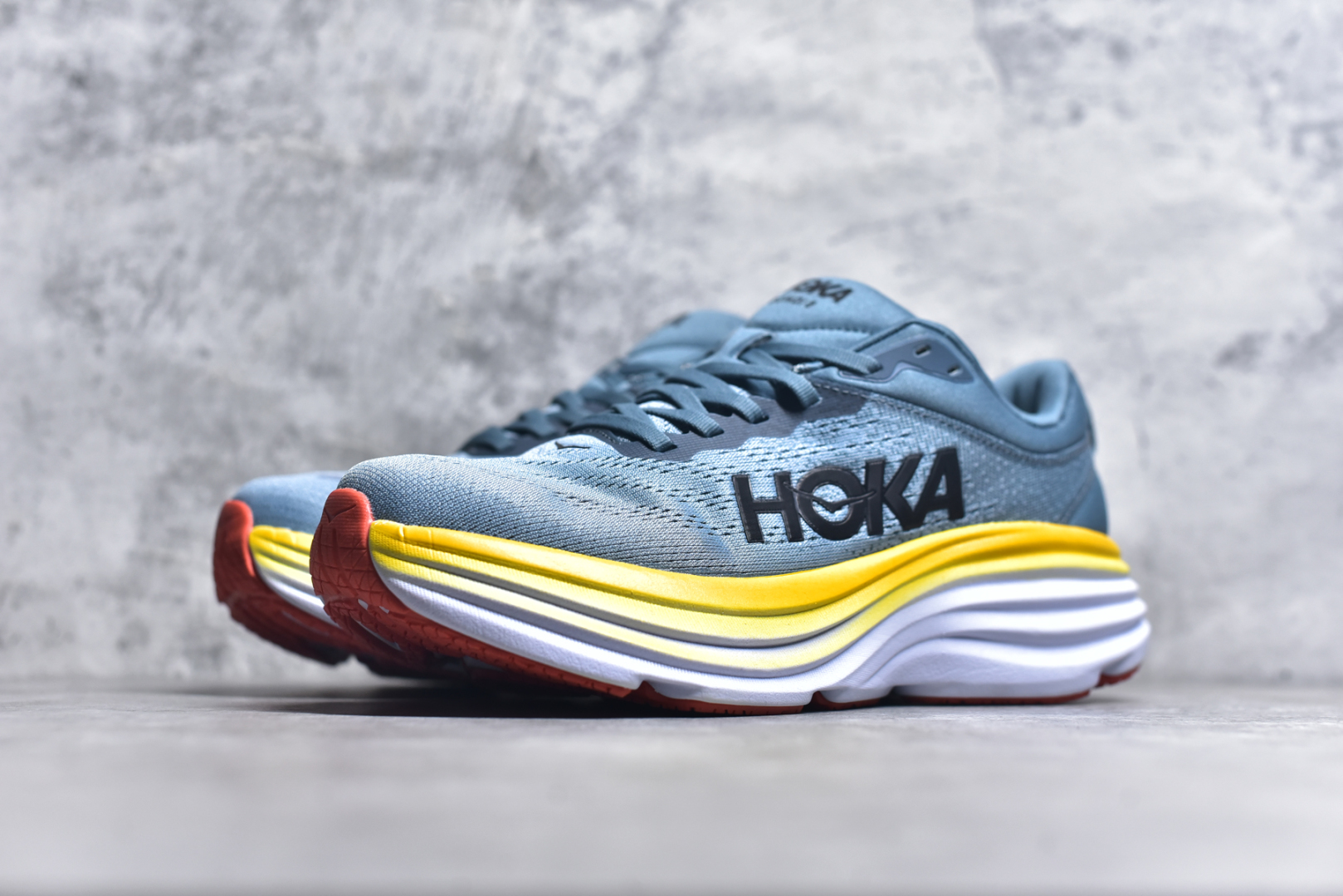 图片[2]-#小红书推荐HOKA M MACH X全新配色 这个品牌来自于新西兰的毛利语，HOKA表示大地，ONE ONE表示飞越，连起来就是飞越地平线，ONE ONE不是读作“万万”，正确读法是“欧尼欧尼”。 HOKA在超厚中底方面的积累，让它跑在了其他厂商的前面，推出的跑鞋以缓震和轻量的优势，得到,众多跑者的青睐 货号：1147833 尺码：36-45-选品中心