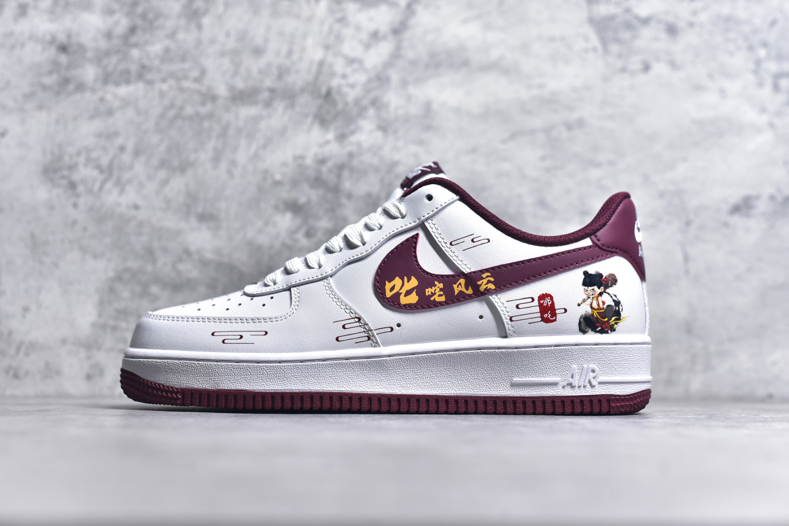 #Nk Air Force 1‘07 Low ”Nezha“ 二次元手绘涂鸦 叱咤风云 空军一号 低帮休闲板鞋 FV5988-105 #定制皮料 原厂3D打印 定制鞋盒 原楦原纸板 纯正空军版型 内置全掌气垫 尺码：36 36.5 37.5 38 38.5 39 40 40.5 41 42 42.5 43 44 44.5 45-选品中心