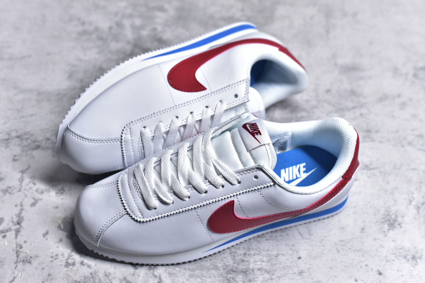 图片[7]-#NK Classic Cortez Leather 阿甘复古初代皮革慢跑鞋 实体平台指令订单 全套原纸板楦头开发 原厂数据大底磨具 一比一鞋头弧度高度鞋身弧度 细节品控鞋型随意对比 正确烫金高频细节 公司级标准检验QC 区分市面一切版本 完美复刻阿甘复古鞋型 尺码：35.5 36 36.5 37.5 38 38.5 39 40 40.5 41 42 42.5 43 44 45-选品中心