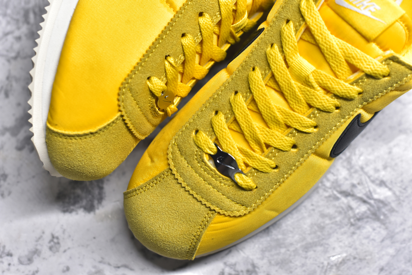 图片[8]-#NK Classic Cortez Leather 阿甘复古初代皮革慢跑鞋 实体平台指令订单 全套原纸板楦头开发 原厂数据大底磨具 一比一鞋头弧度高度鞋身弧度 细节品控鞋型随意对比 正确烫金高频细节 公司级标准检验QC 区分市面一切版本 完美复刻阿甘复古鞋型 尺码：35.5 36 36.5 37.5 38 38.5 39 40 40.5 41 42 42.5 43 44 45-选品中心