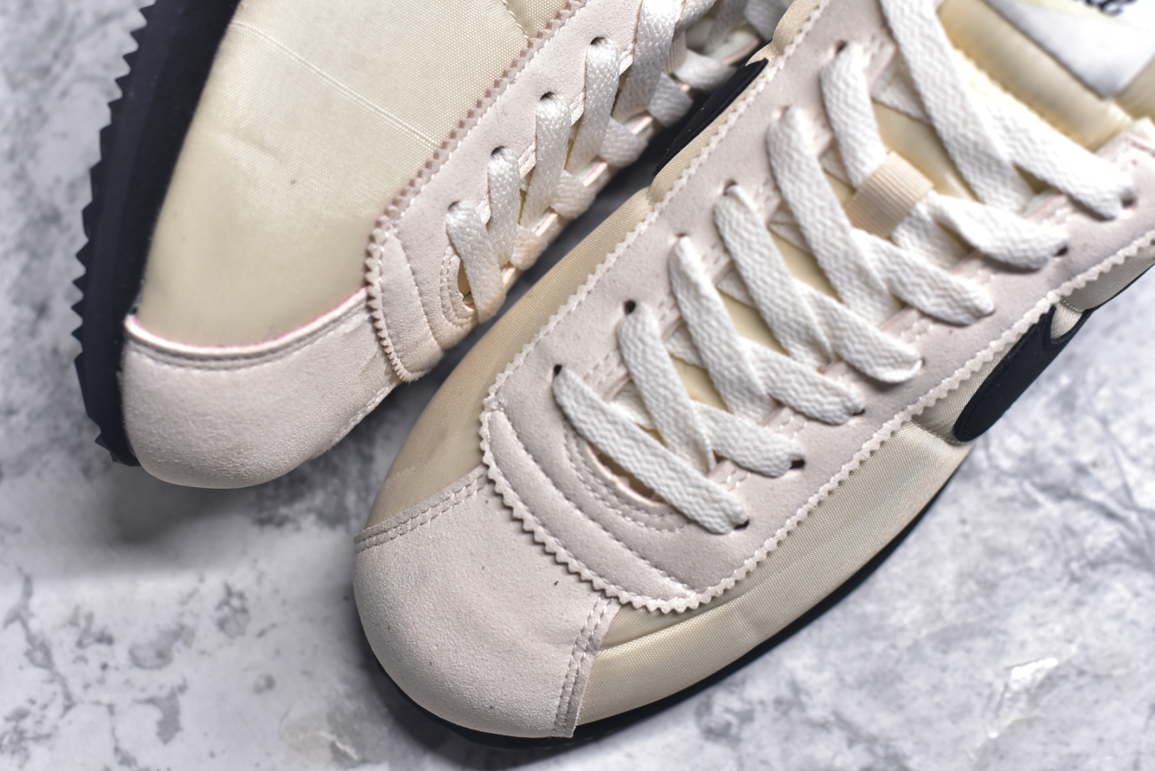 图片[8]-#NK Classic Cortez Leather 阿甘复古初代皮革慢跑鞋 实体平台指令订单 全套原纸板楦头开发 原厂数据大底磨具 一比一鞋头弧度高度鞋身弧度 细节品控鞋型随意对比 正确烫金高频细节 公司级标准检验QC 区分市面一切版本 完美复刻阿甘复古鞋型 尺码：35.5 36 36.5 37.5 38 38.5 39 40 40.5 41 42 42.5 43 44 45-选品中心