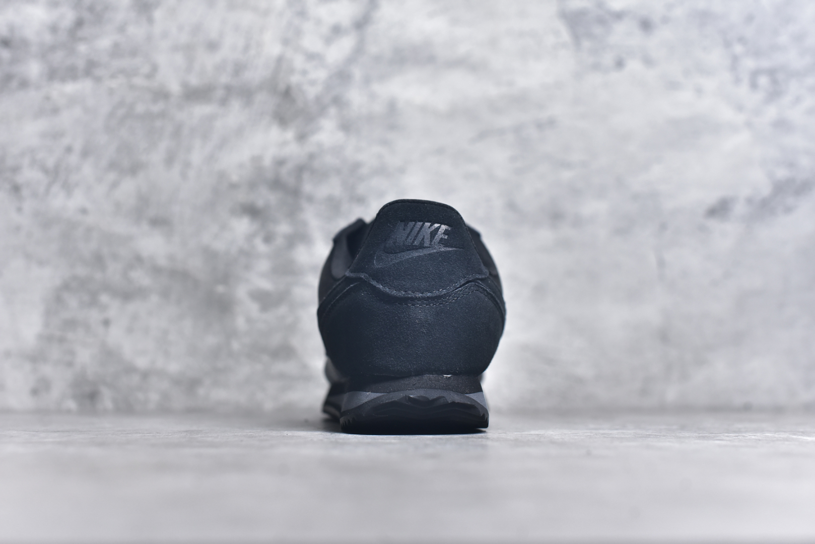 图片[5]-#NK Classic Cortez Leather 阿甘复古初代皮革慢跑鞋 实体平台指令订单 全套原纸板楦头开发 原厂数据大底磨具 一比一鞋头弧度高度鞋身弧度 细节品控鞋型随意对比 正确烫金高频细节 公司级标准检验QC 区分市面一切版本 完美复刻阿甘复古鞋型 尺码：35.5 36 36.5 37.5 38 38.5 39 40 40.5 41 42 42.5 43 44 45-选品中心