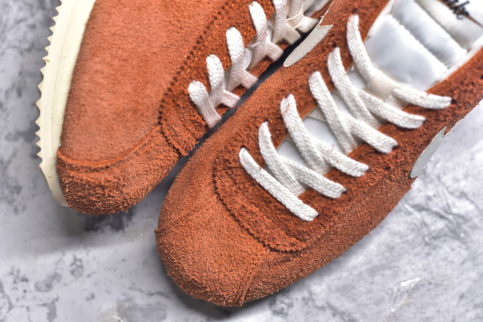 图片[8]-#NK Classic Cortez Leather 阿甘复古初代皮革慢跑鞋 实体平台指令订单 全套原纸板楦头开发 原厂数据大底磨具 一比一鞋头弧度高度鞋身弧度 细节品控鞋型随意对比 正确烫金高频细节 公司级标准检验QC 区分市面一切版本 完美复刻阿甘复古鞋型 尺码：35.5 36 36.5 37.5 38 38.5 39 40 40.5 41 42 42.5 43 44 45-选品中心