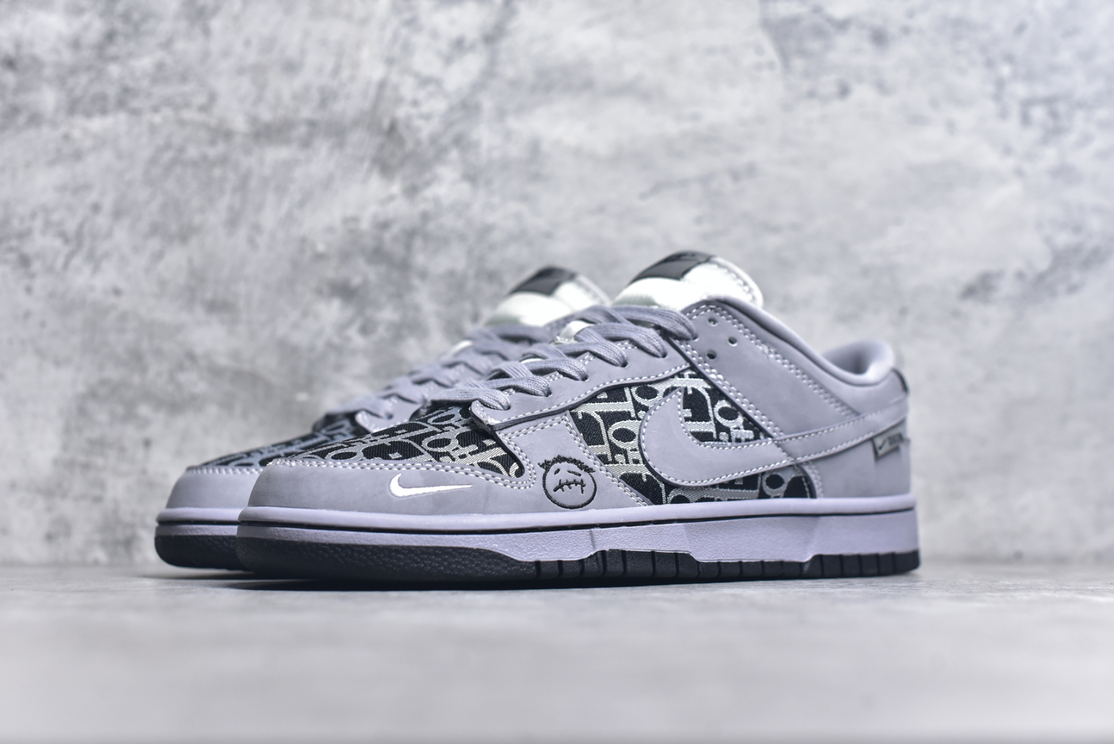 图片[2]-#NK Dunk Low 定制配色 KK1333-029 大厂出品 极力推荐 原装头层材料 独家版型蒸餾加工帶來的是更好的视觉和脚感体验大厂纯原品质出货 清洁度 电绣工艺 皮料切割干净无任何毛边 细节完美 尺码：36 36.5 37.5 38 38.5 39 40 40.5 41 42 42.5 43 44 44.5 45-选品中心